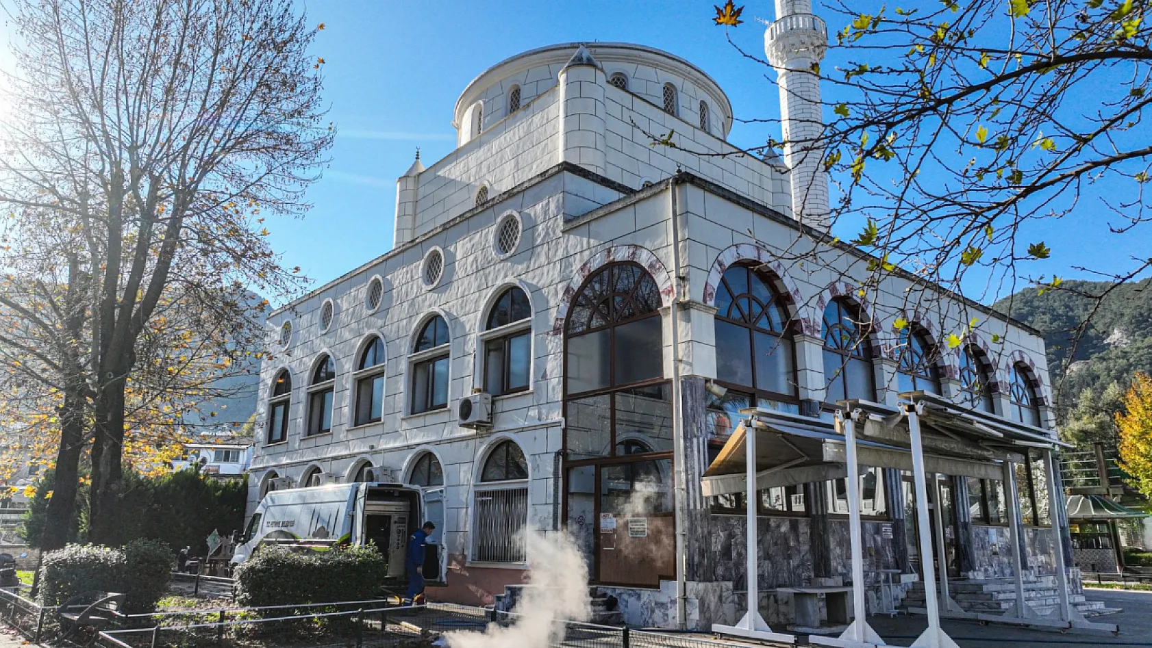 Fethiye'de camilerin temizliği başladı