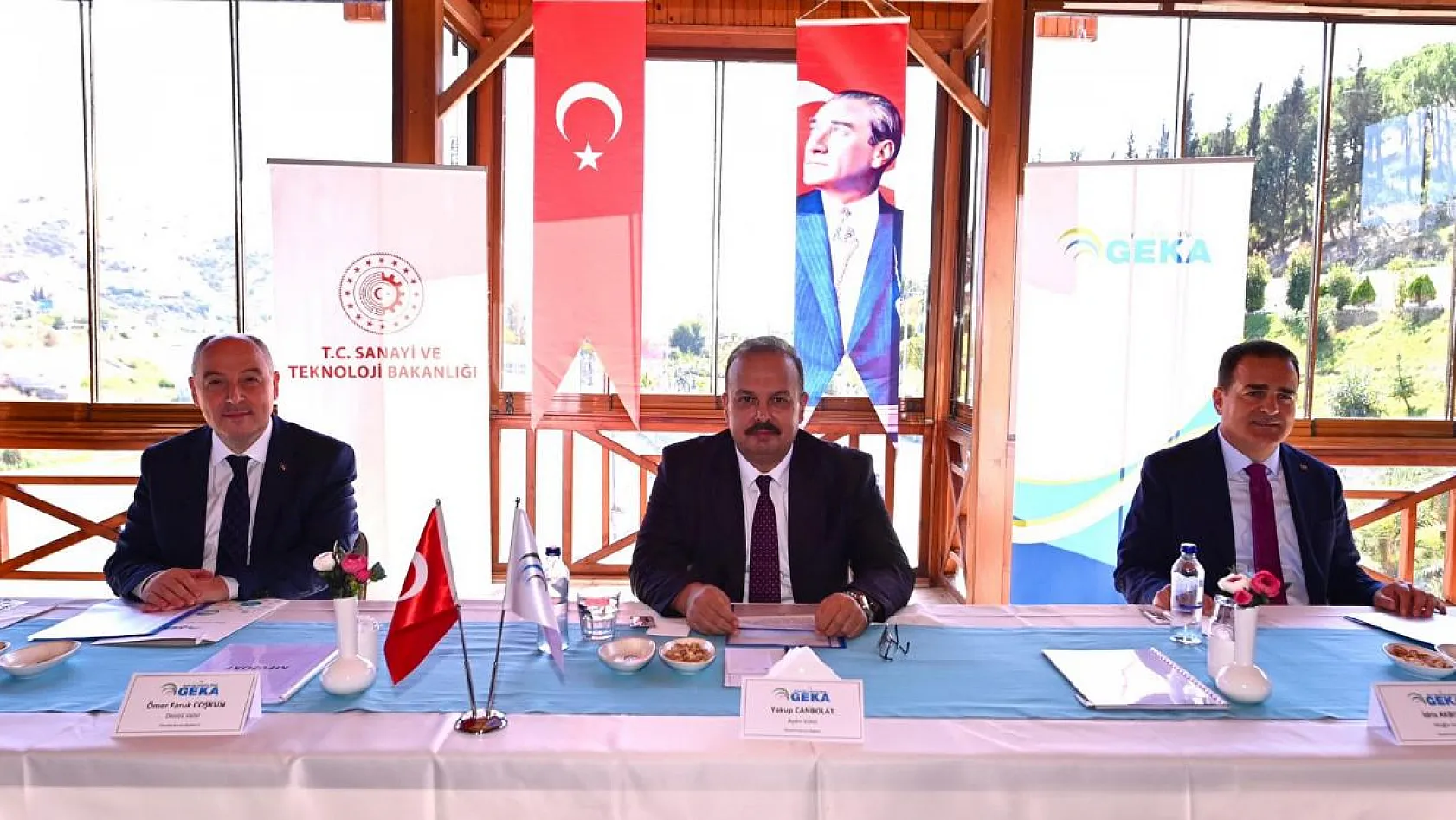 Vali Akbıyık, GEKA Yönetim Kurulu Toplantısı'na katıldı