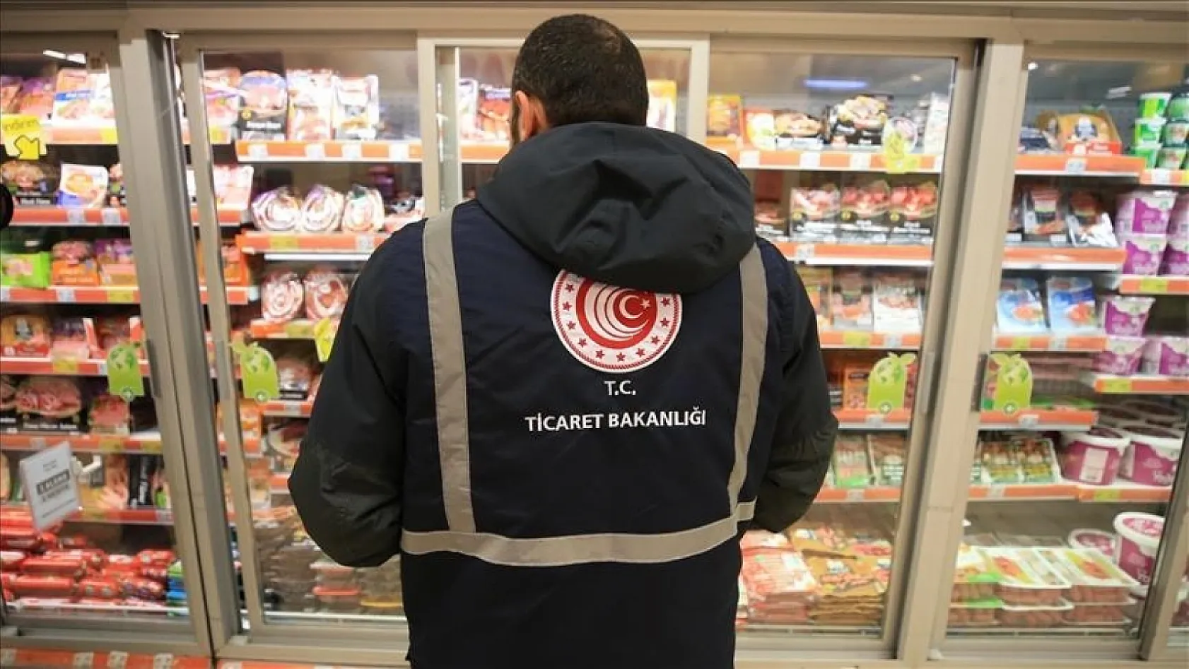Ticaret Bakanlığı'ndan 'gizli zam' denetimi: Haksız fiyat artışı yapan işletmeye 1 milyon 860 bin lira ceza