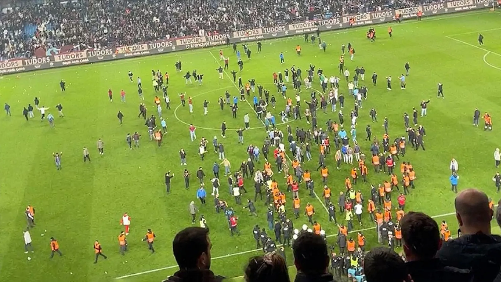 Fenerbahçe, kritik Trabzonspor deplasmanından galibiyetle dönüyor