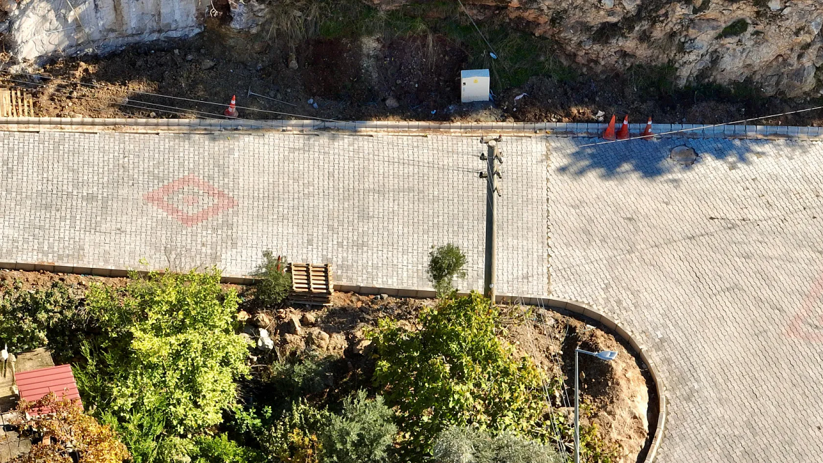 Patlangıç Mahallesi Topçular Mevkii'nde Yol ve Altyapı Çalışmaları Sona Yaklaşıyor