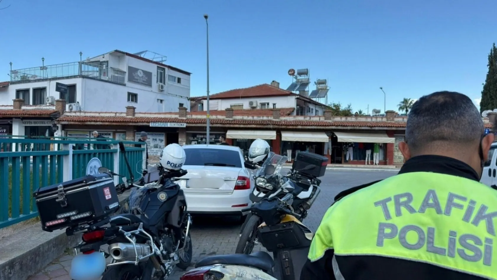 Fethiye'de Dur İhtarına Uymayan Ehliyetsiz Sürücüye 256 Bin TL Ceza