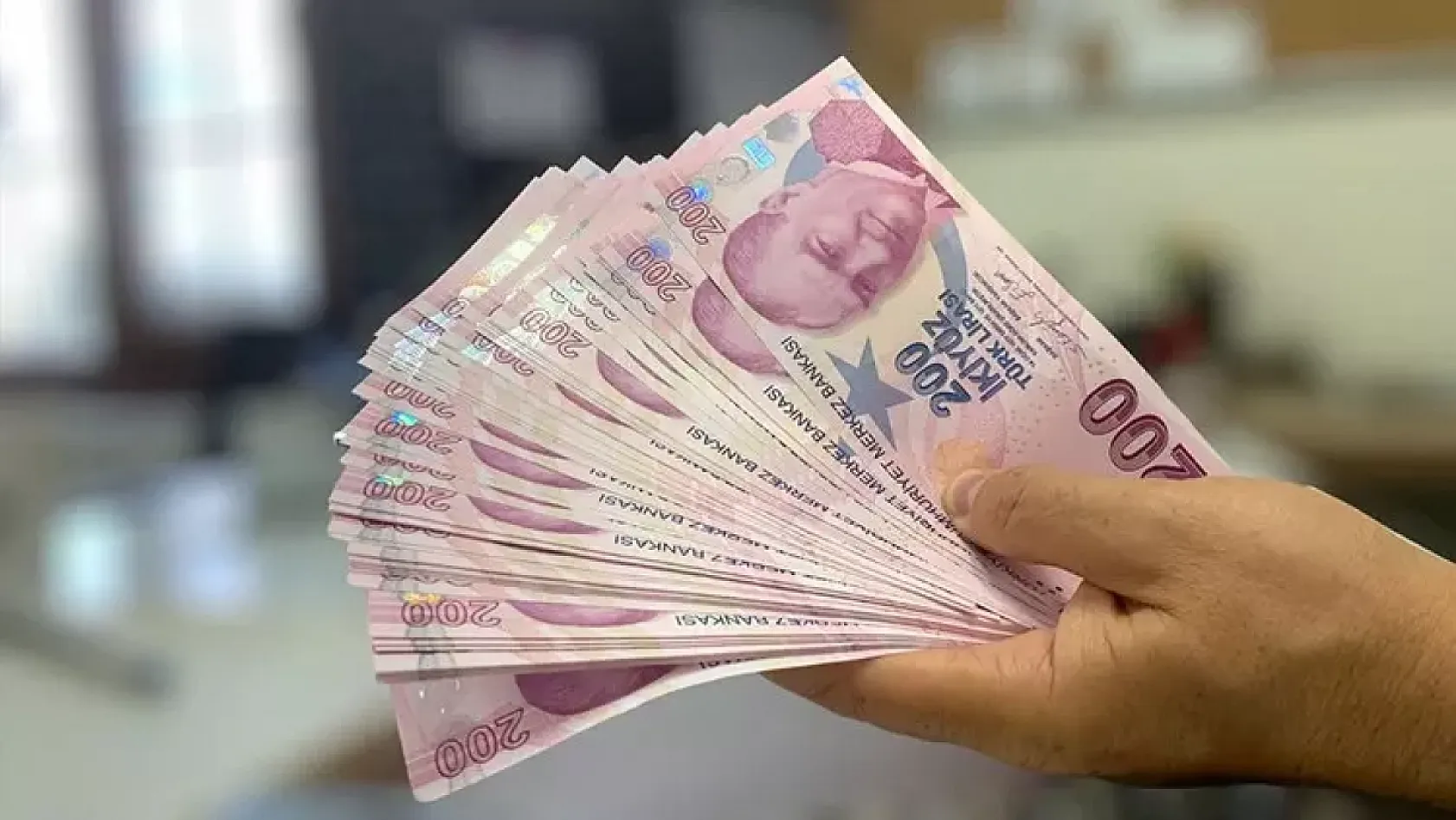 Emekli promosyonlarında 3 yıl detayı: O kişiler bankadan 24 bin lira alabilecek