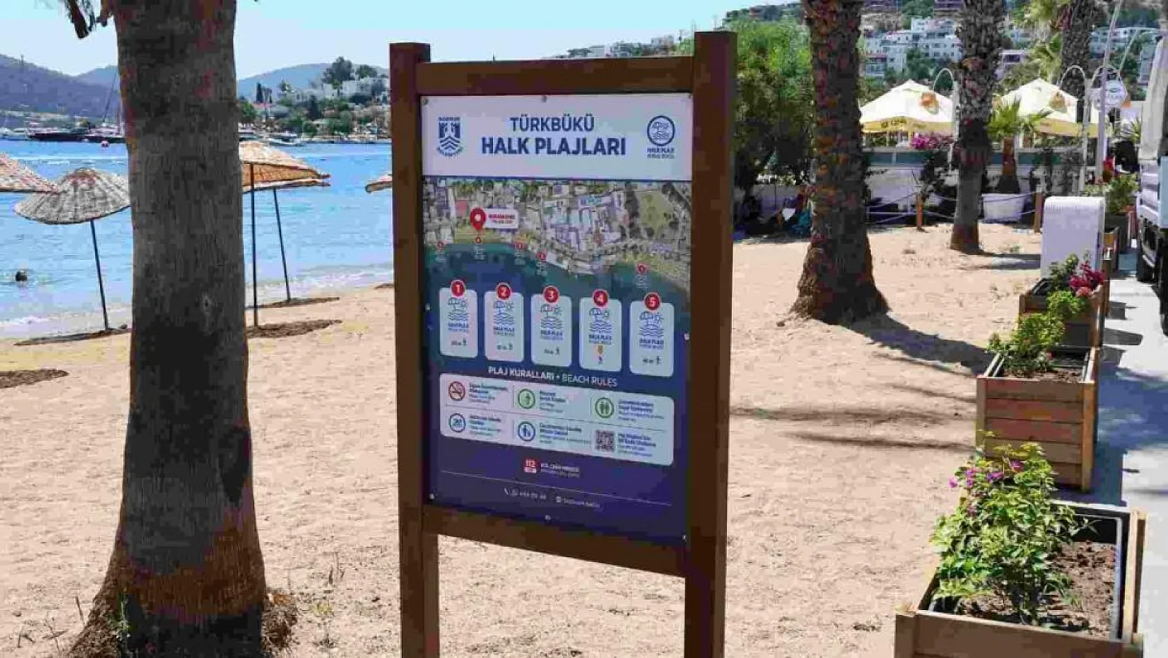 Türkbükü'ndeki halk plajlarında düzenleme çalışmaları tamamlandı