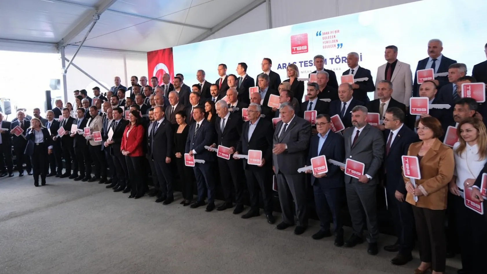 Türkiye Belediyeler Birliği'nden Bodrum Belediyesi'ne hizmet aracı desteği