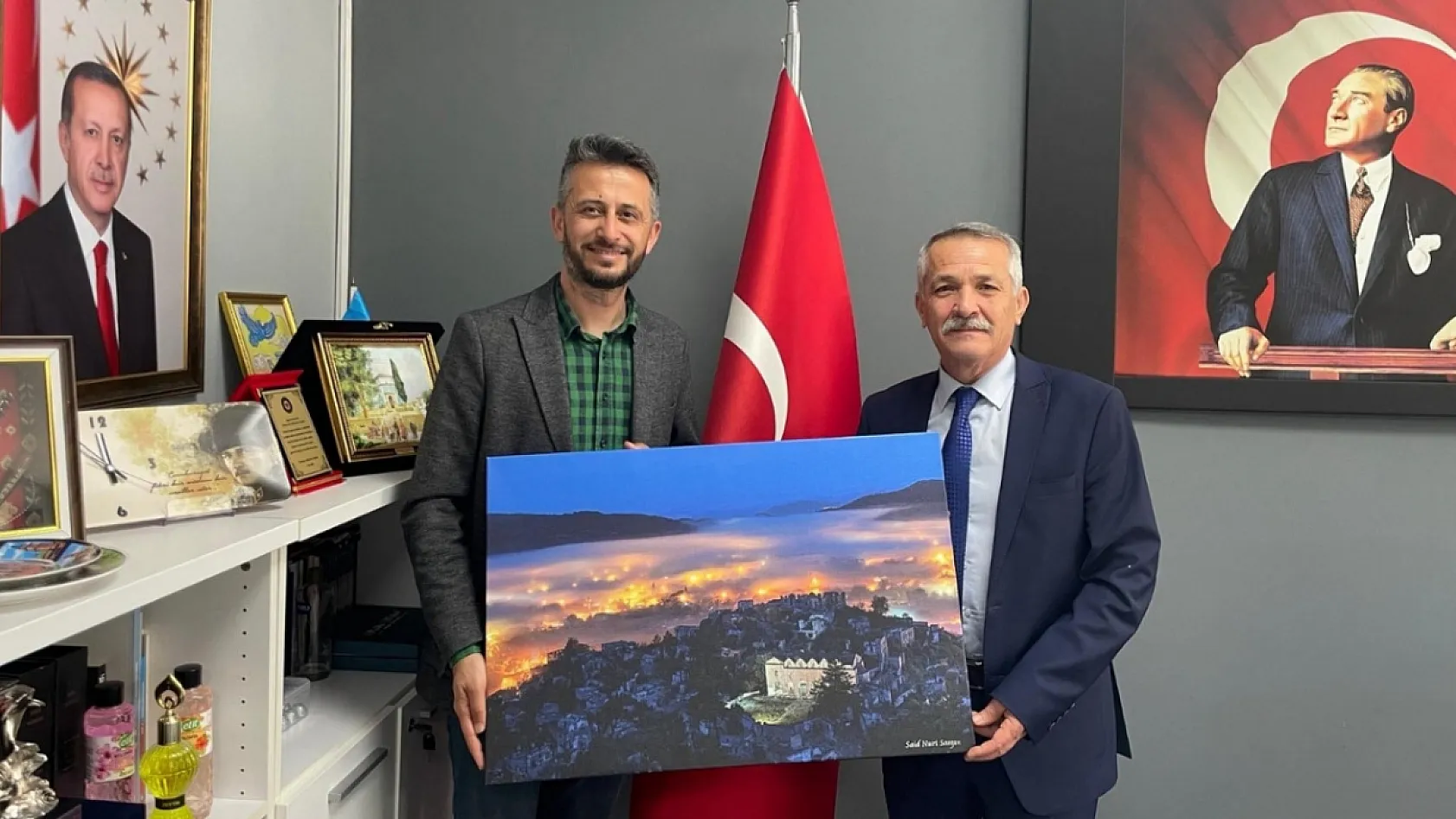 Türkiye birincisi fotoğrafçıdan Fethiye'de iki anlamlı ziyaret