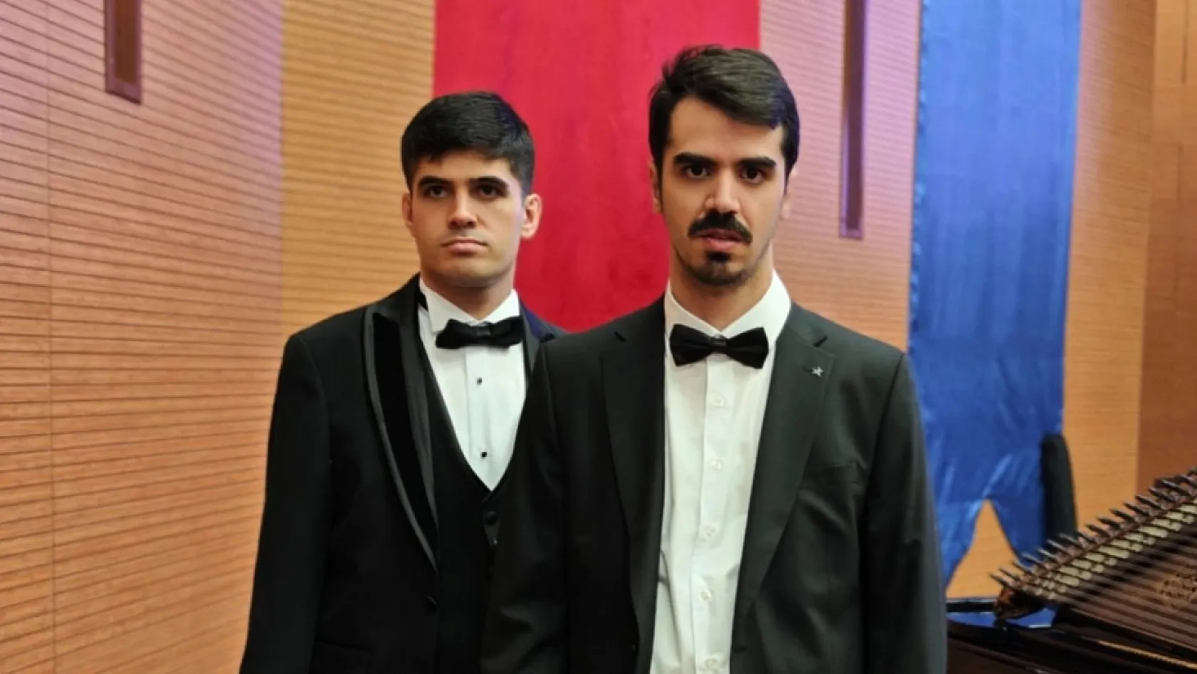 Türkiye'de ve Dünyada Bir İlk: İki Otizmli Deha '2BU' Doğu ve Batı'yı Fethiye'de Buluşturuyor