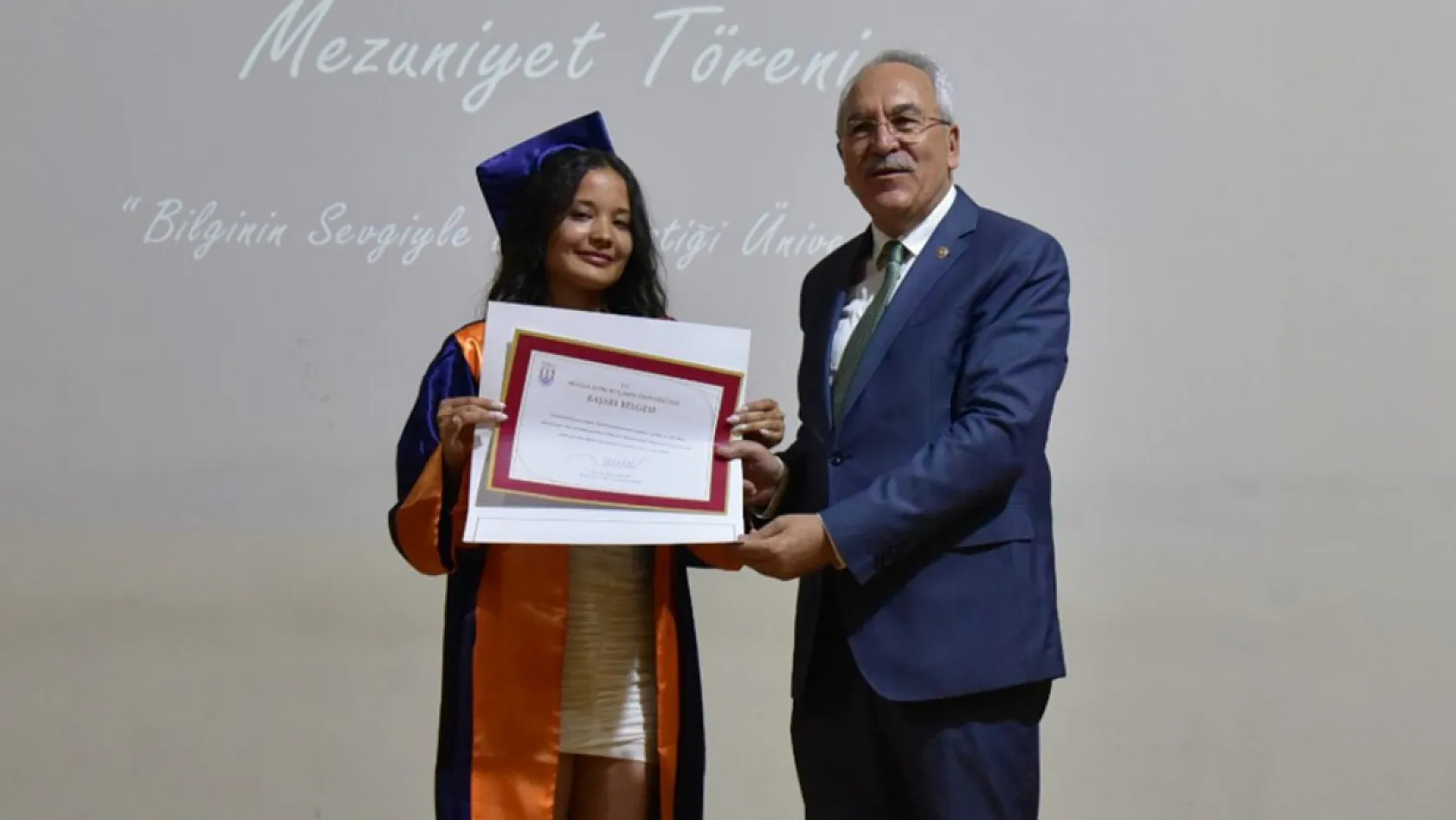 Ula Ali Koçman MYO'da mezuniyet coşkusu