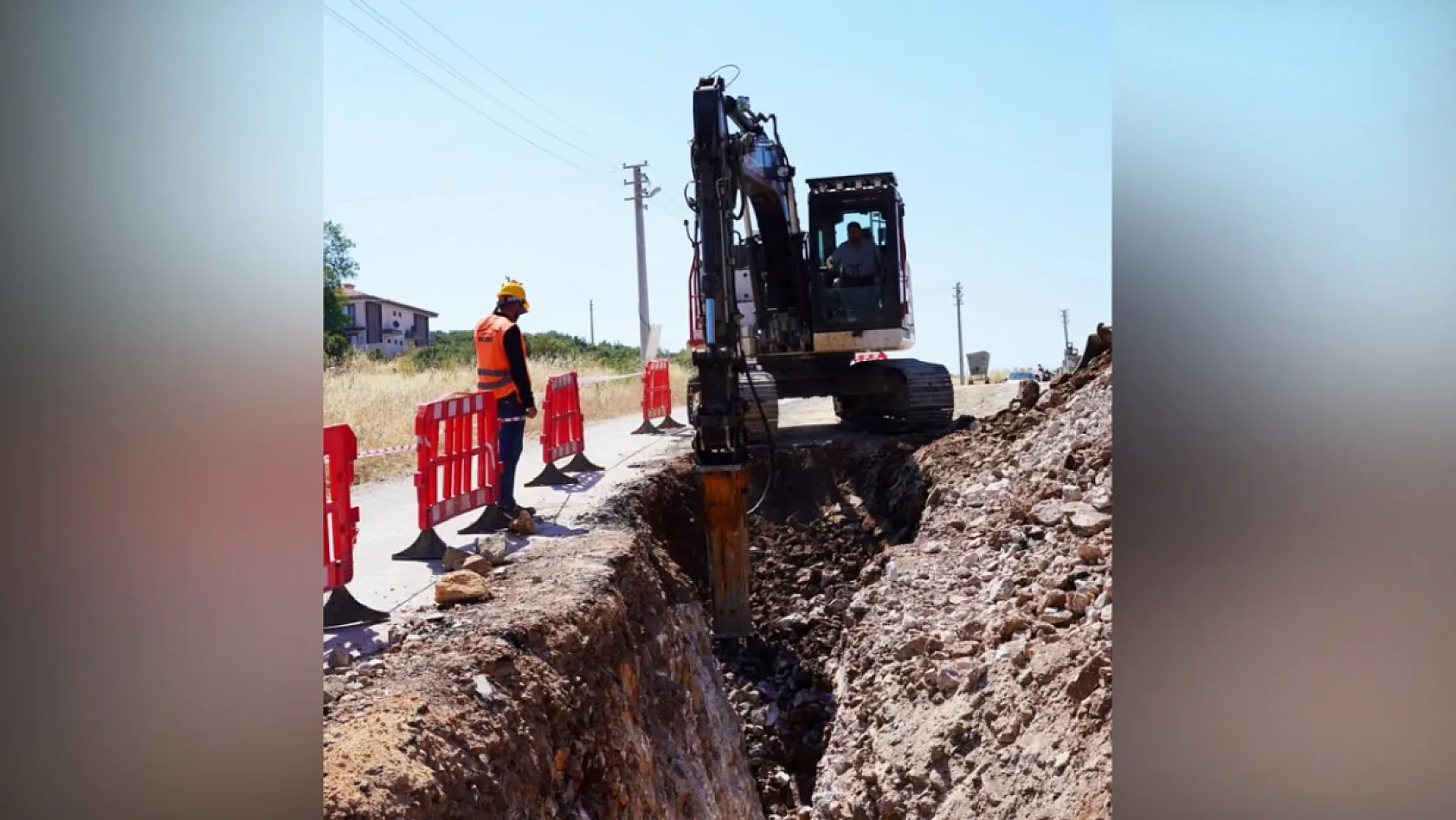 Ula'da kanalizasyon hattı bulunmayan bölgelere hat çalışması