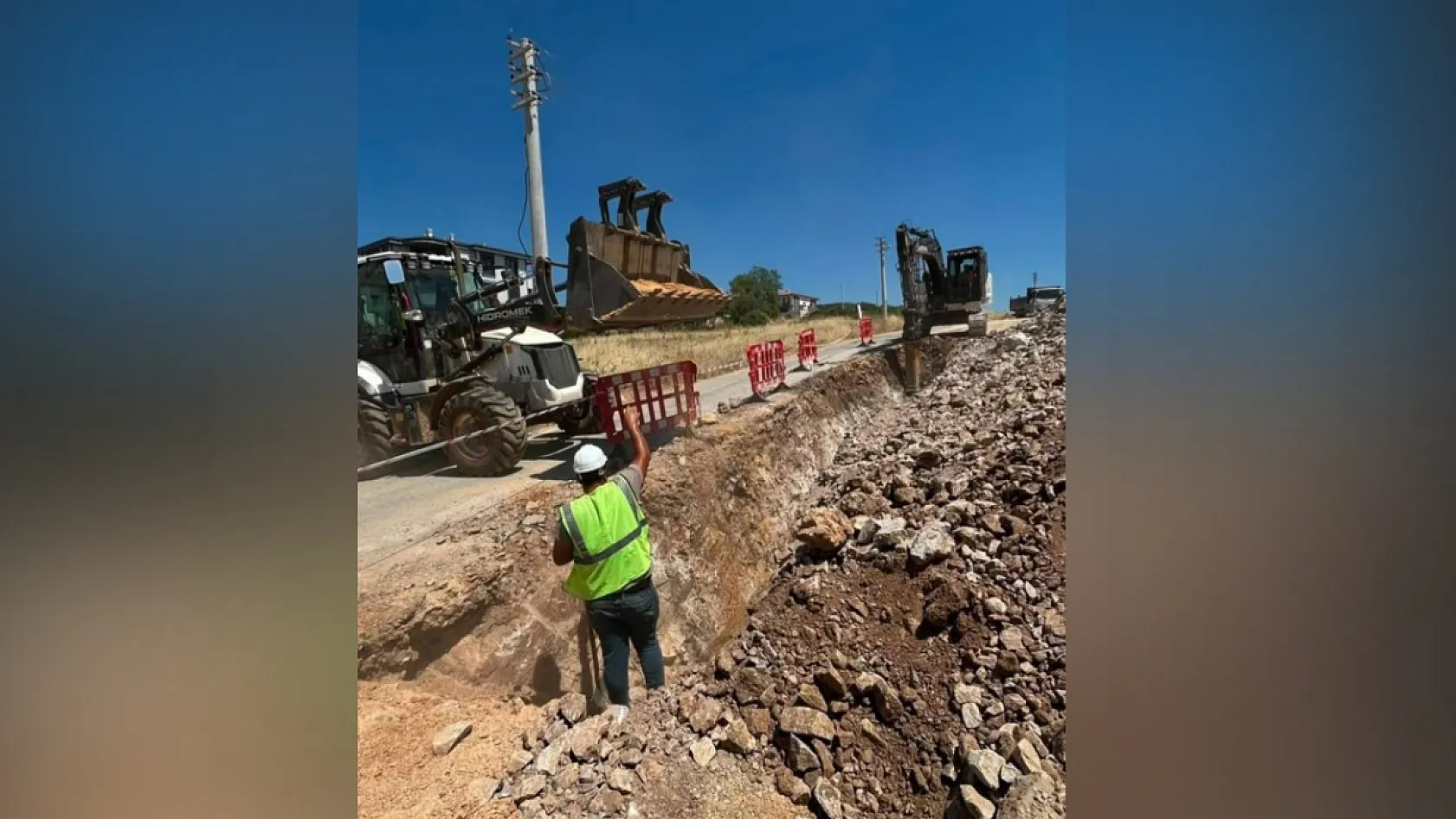 Ula'da kanalizasyon hattı bulunmayan bölgelere hat çalışması