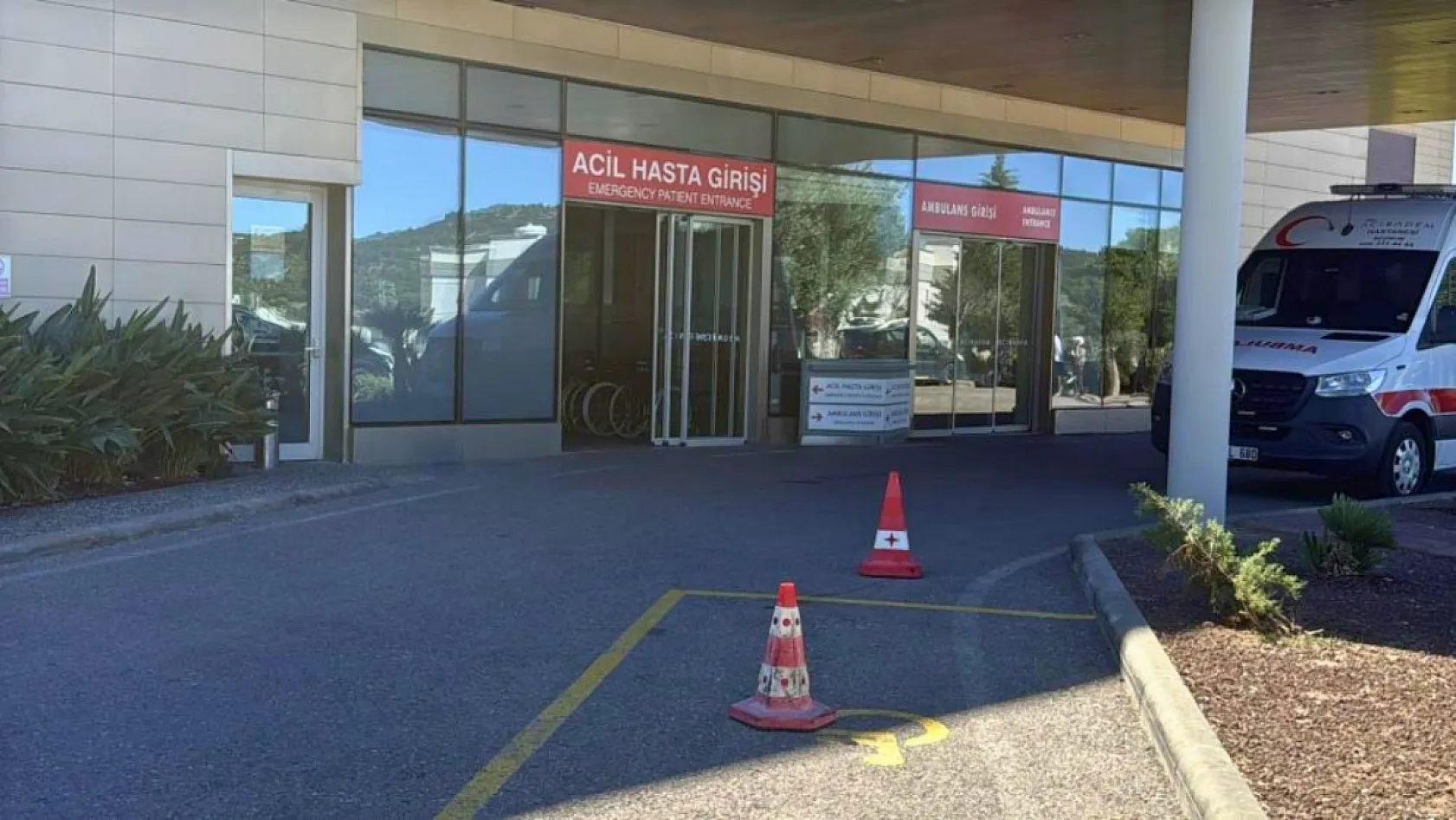 Ünlü sunucu, Bodrum'da hastaneye kaldırıldı