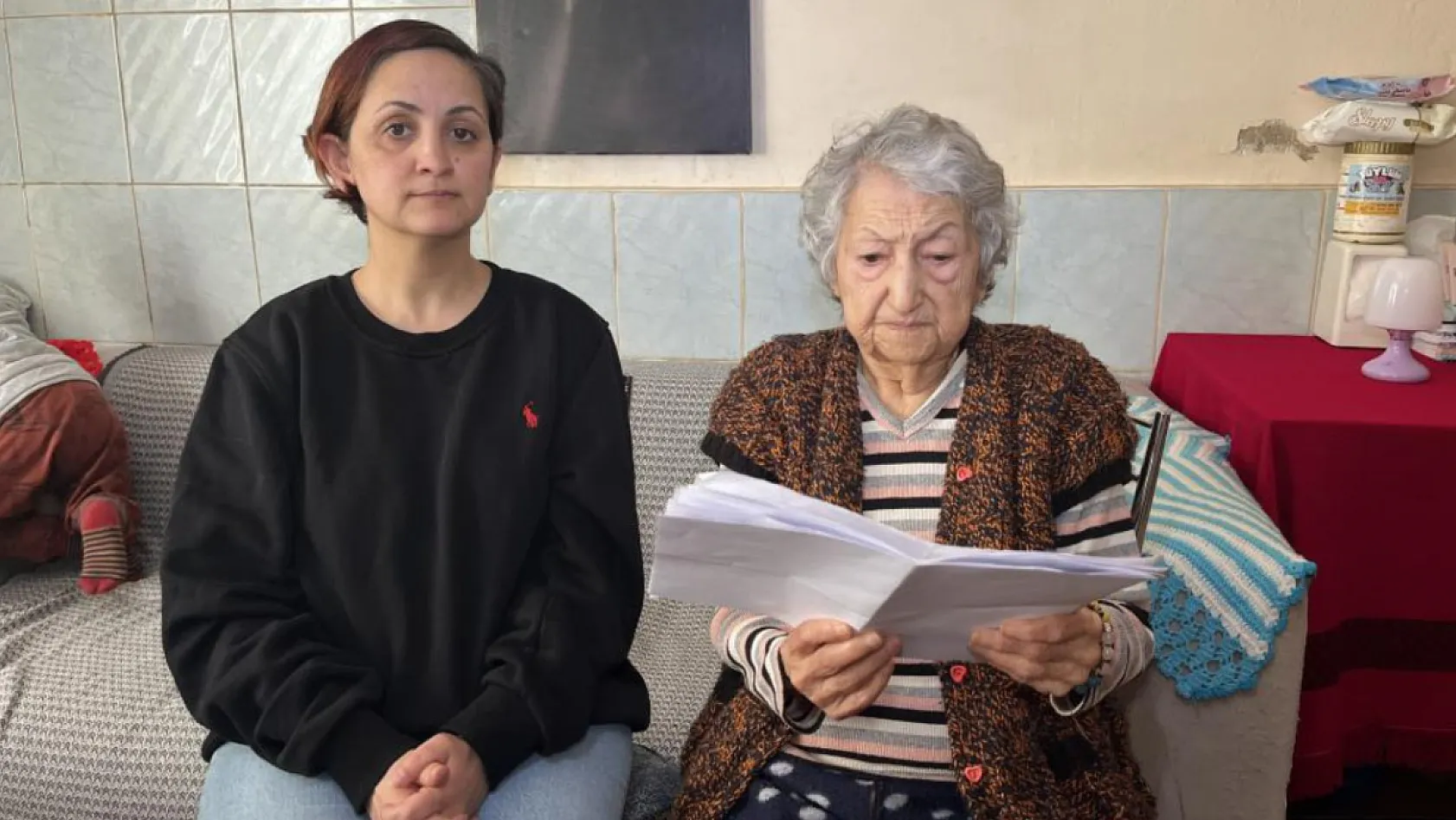 Yaşlı kadına torun dehşeti: Evini elinden alıp darp ettiler