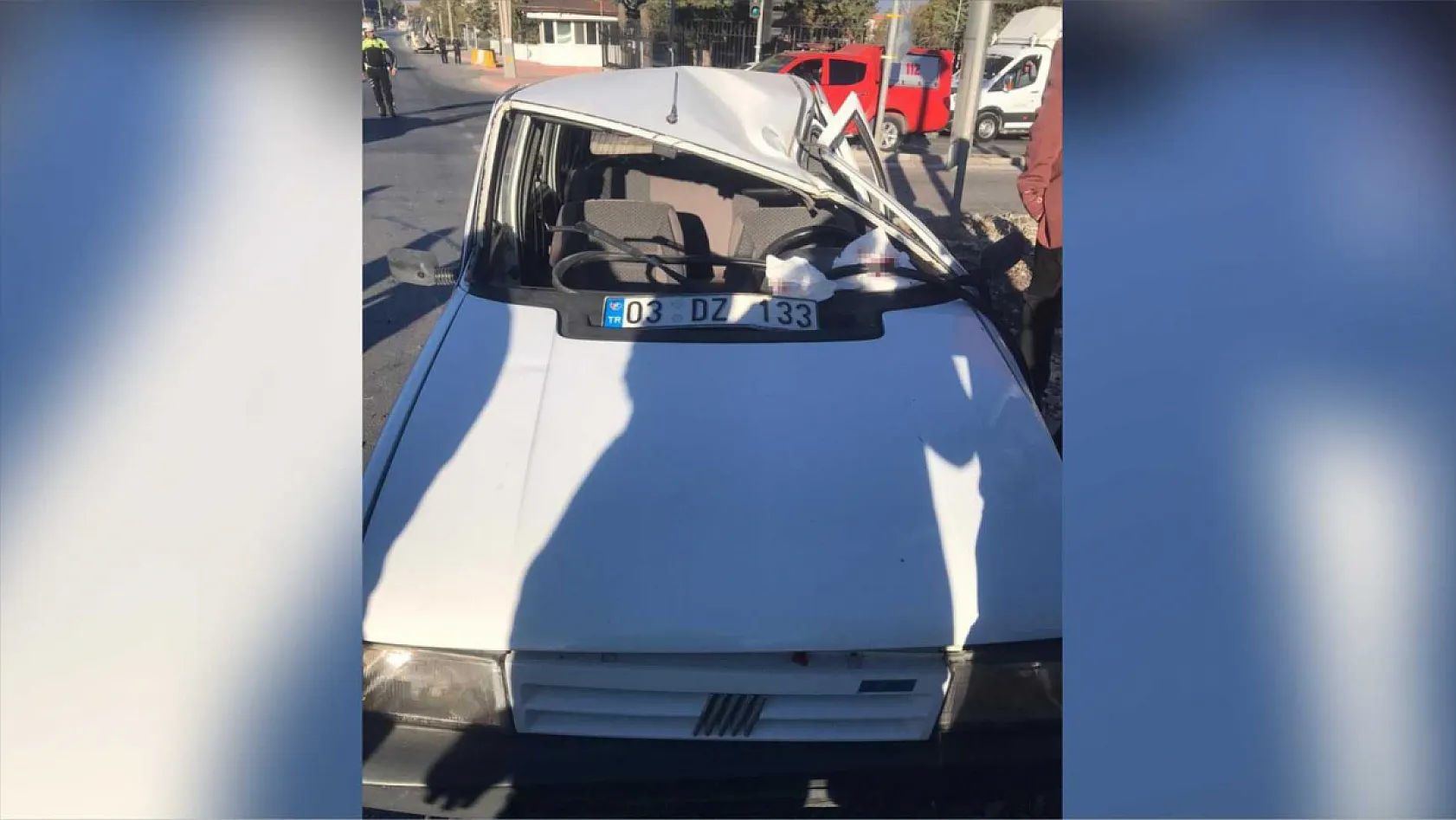 Kontrolden çıkan otomobil elektrik direğine çarptı: 1 yaralı