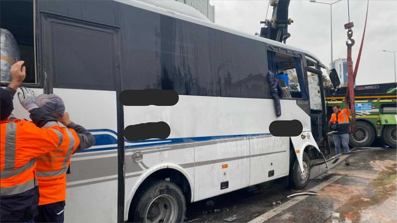 Feci kaza: Minibüs Devrildi, Şoför Hayatını Kaybetti