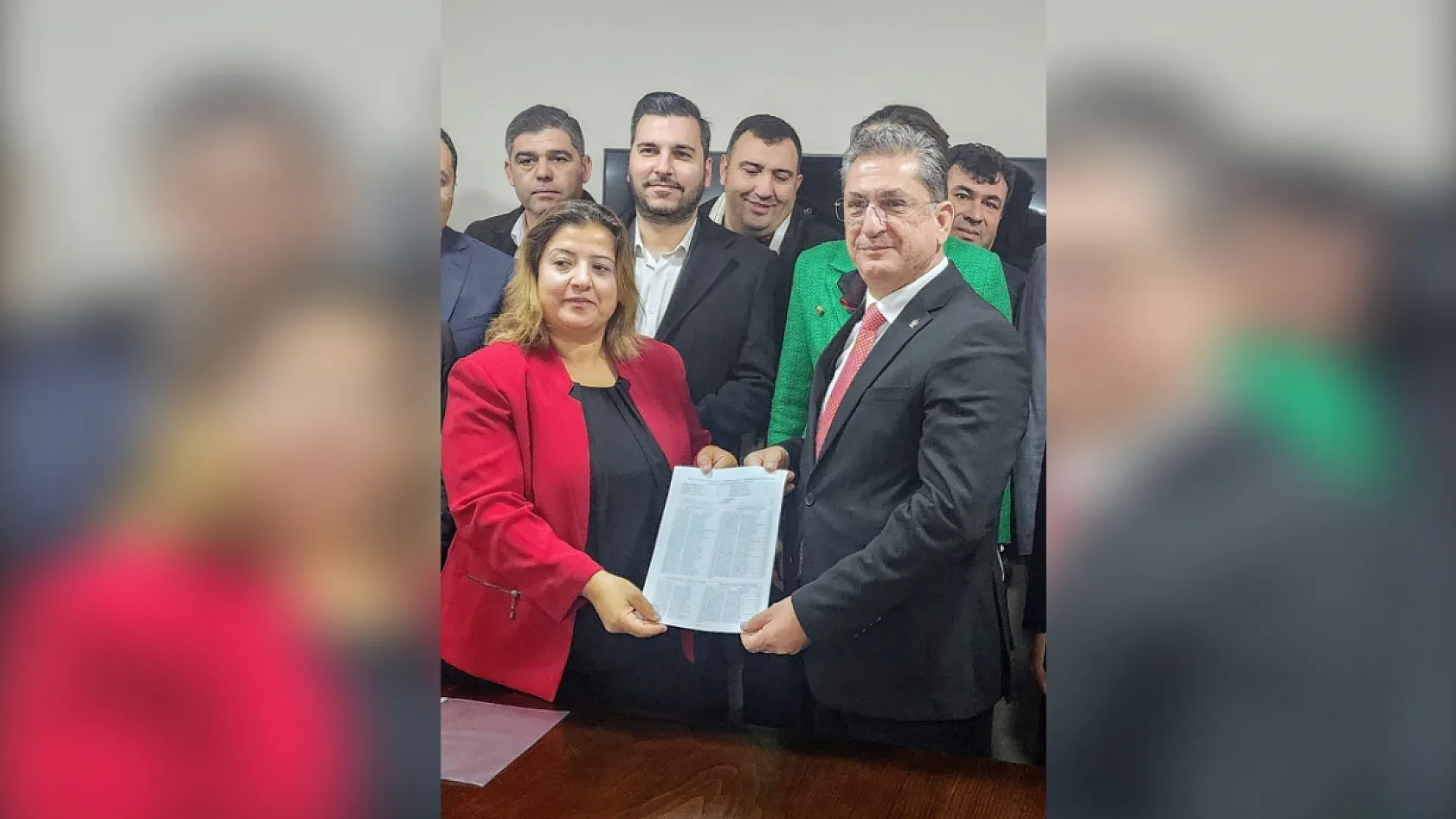 AK Parti Muğla İl Başkanı Laçin Mazbatasını Teslim Aldı