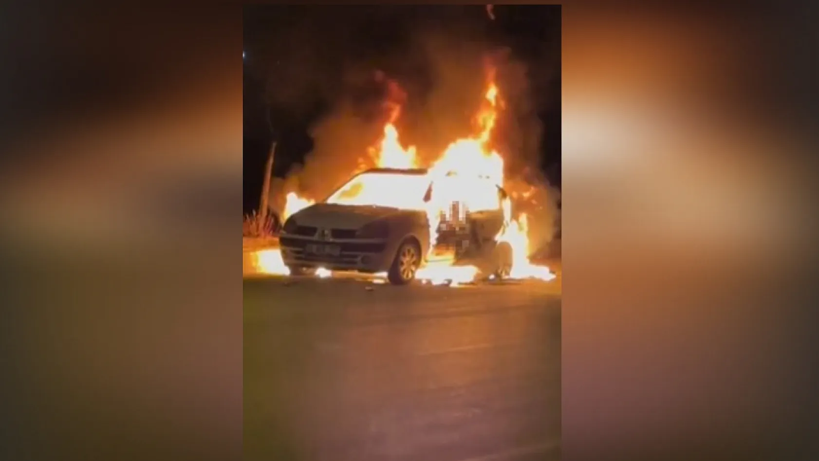 Alevler içinde kalan araçta hayatını kaybeden adamın kendini yaktığı ortaya çıktı