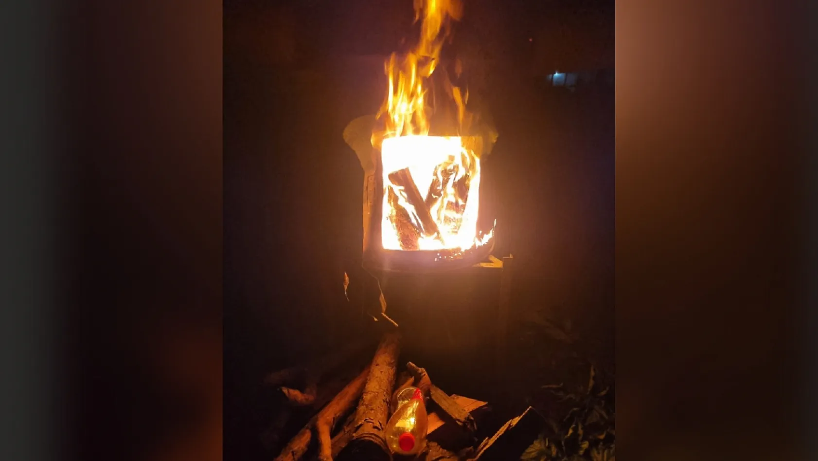 Fethiye'de seralarda don nöbeti: Çiftçiler soğukla mücadele ediyor
