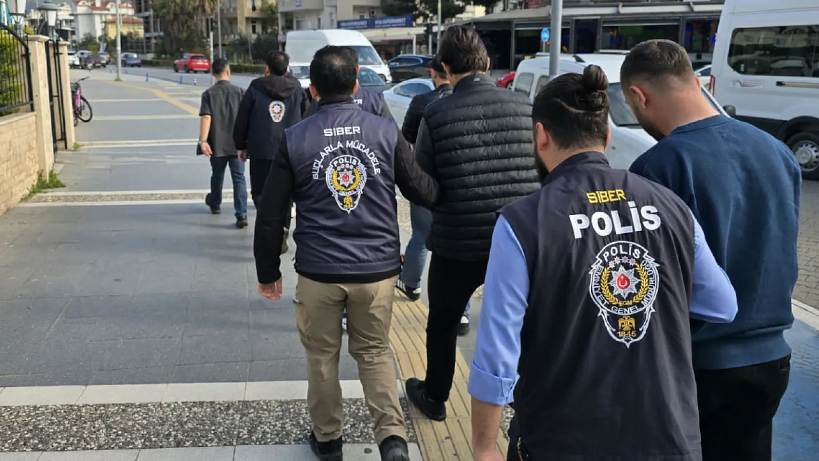 Muğla Dahil 3 İlde Sahte Bungalov İlanlarına Operasyon: 8 Şüpheli Yakalandı