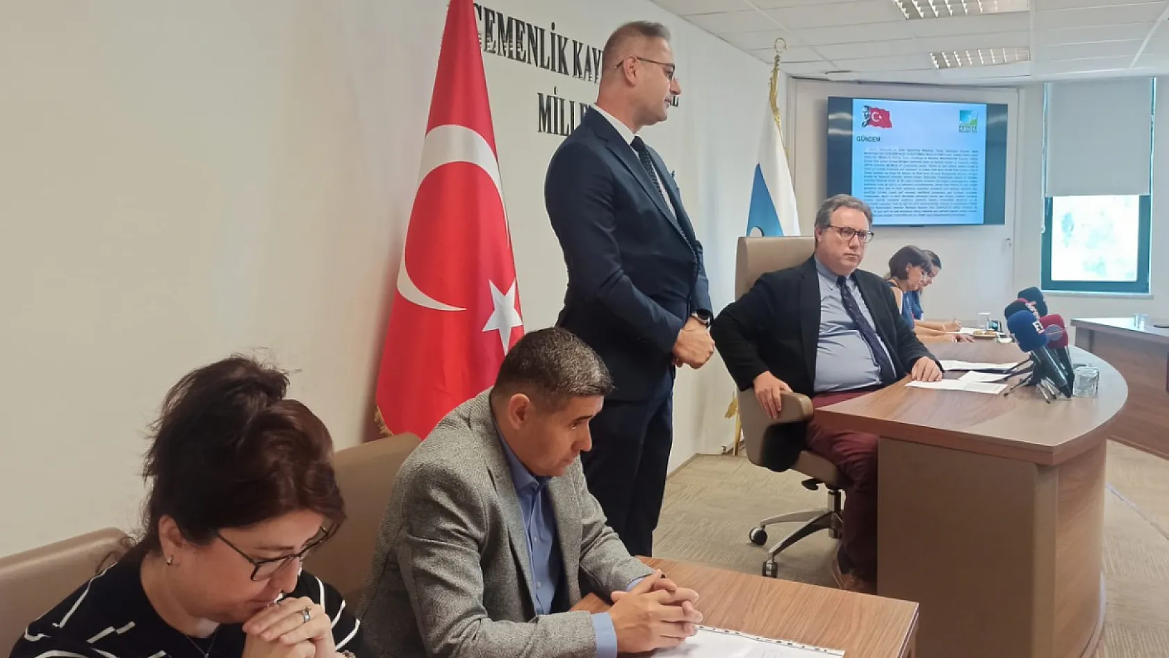 Fethiye Belediye Meclisi olağanüstü toplandı: Sahil bandı için yetki kararı çıktı