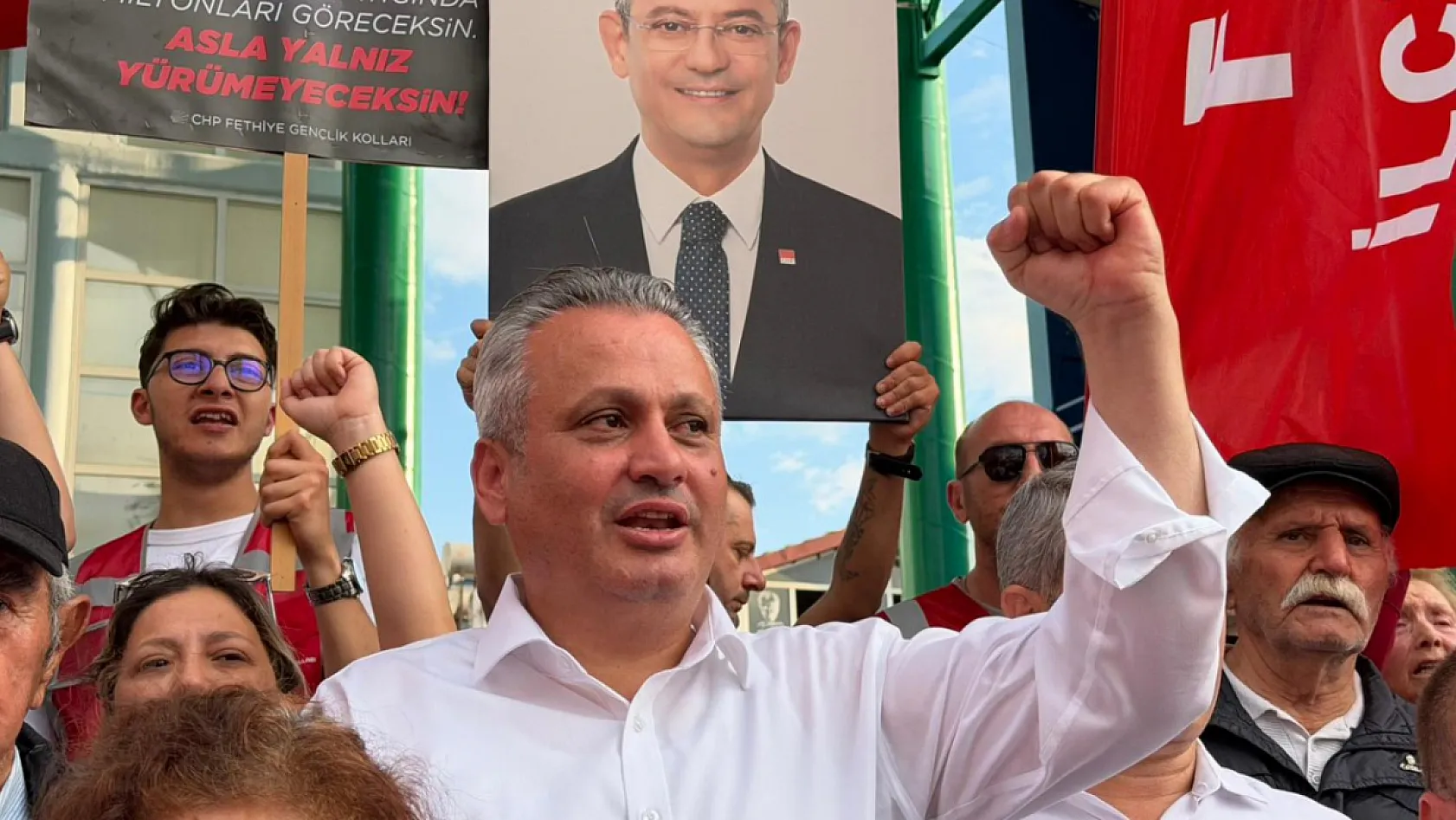 Fethiye'de 'Sandık İradesi' Yürüyüşü Mitinge dönüştü
