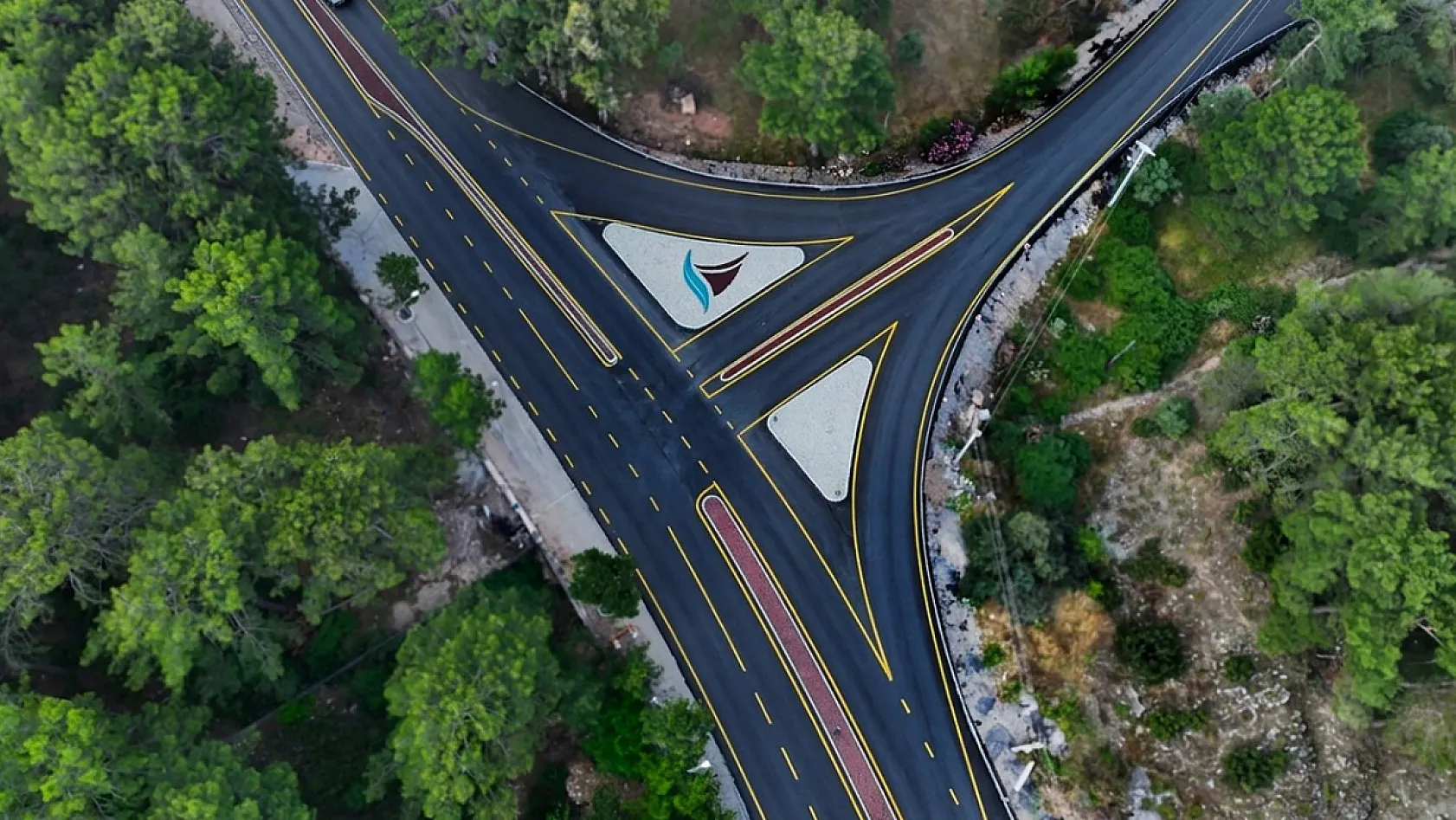Fethiye'de Ölüdeniz Yol Projesi Tamamlandı: 328 Milyon TL'lik Yatırımla Ulaşım Rahatladı