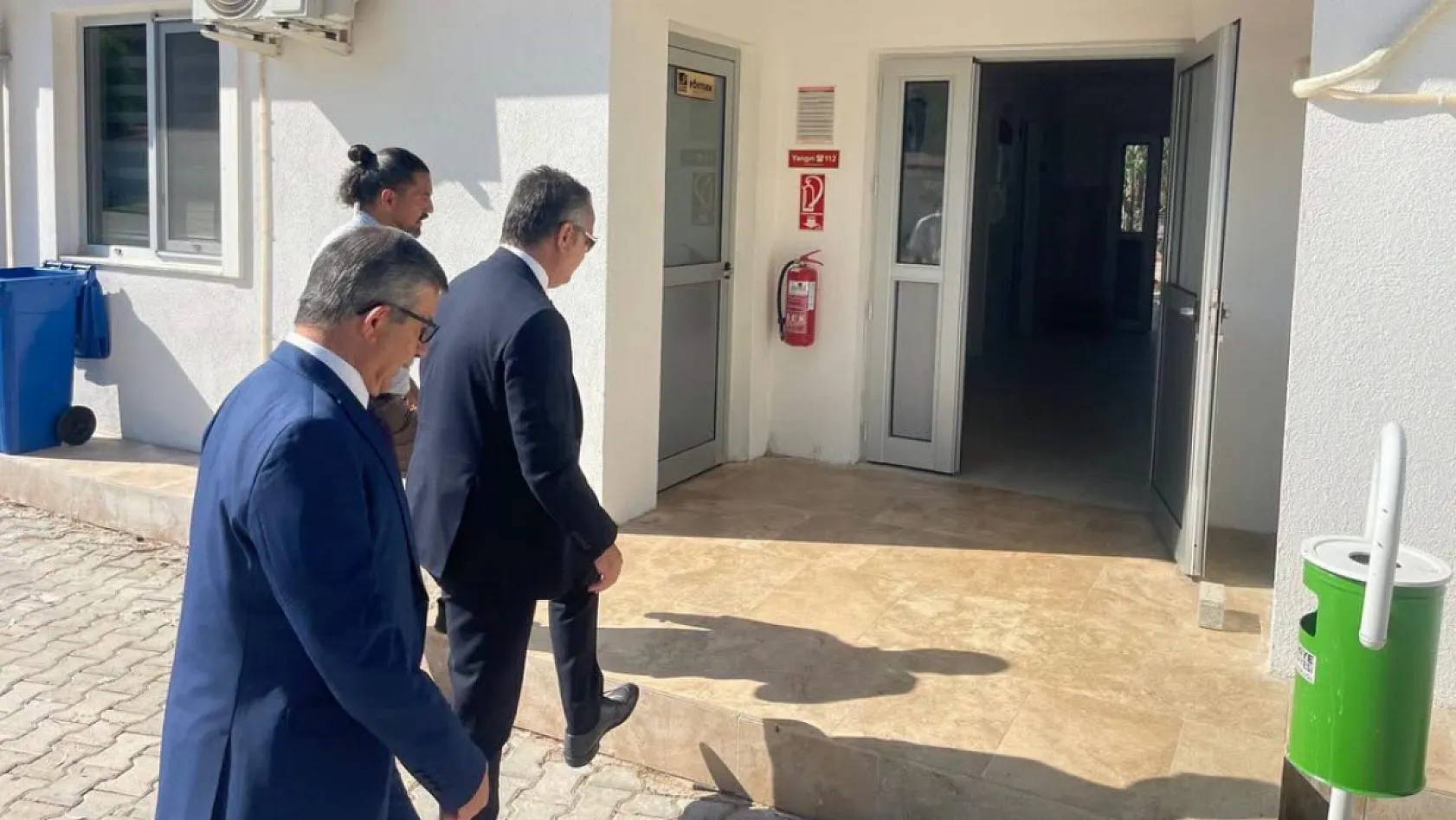 Kaymakam Akkaya ve Başkan Uysal Hayvan Bakımevi'ni Ziyaret Etti