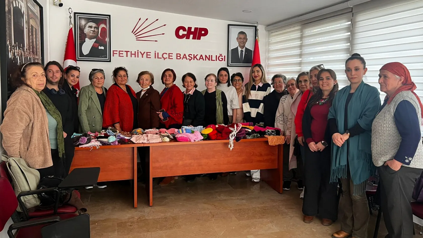 Fethiye CHP Kadın Kolları'ndan depremzede çocuklara 'Sıcacık Umut'