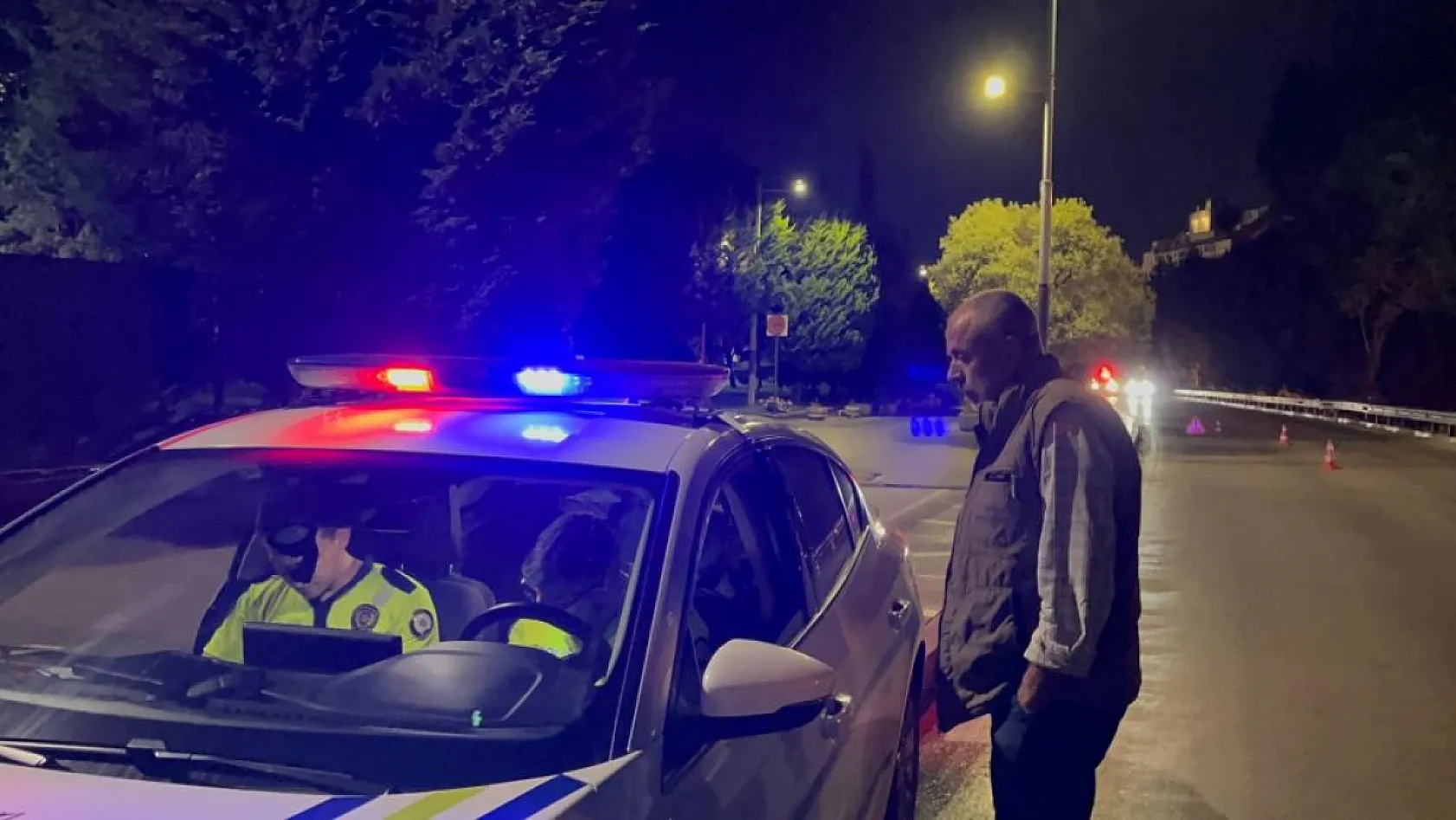 Uygulamadan kaçtı, polis yakaladı... Cezayı duydu, 'Yandık yandık' dedi