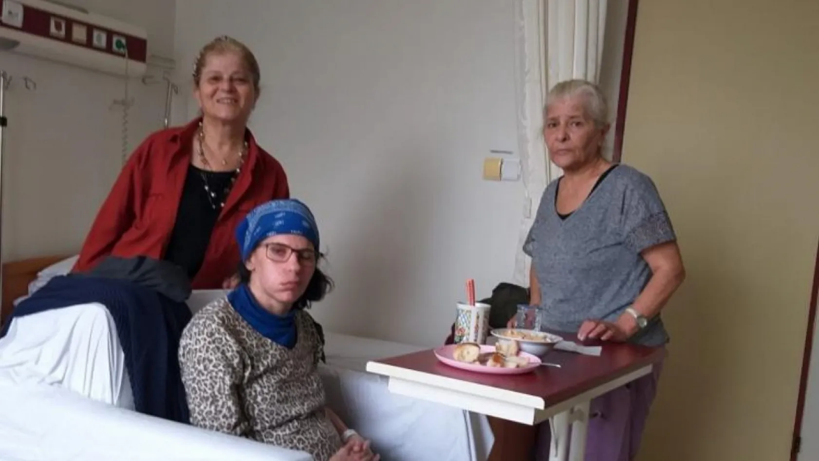 Uzun süre sonra komadan çıkan kadın: 'Eşim beni camın önüne sürükledi ve sırtımdan itti'