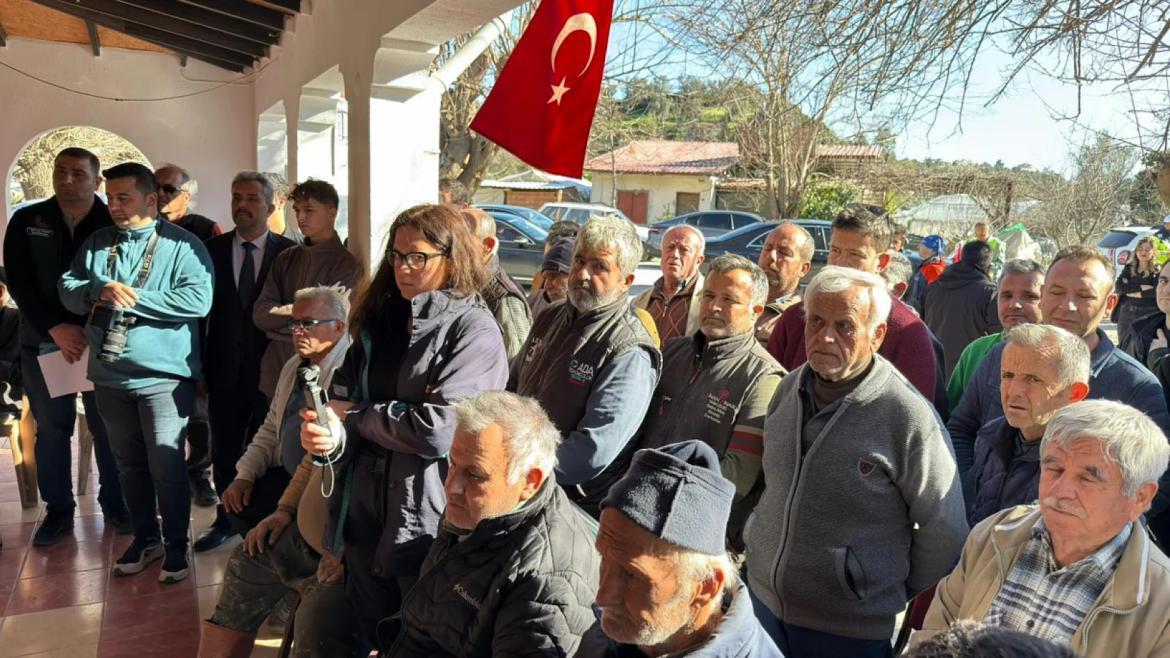 Vali İdris Akbıyık Seydikemer'de sel bölgesinde: Sorunları yerinde dinledi