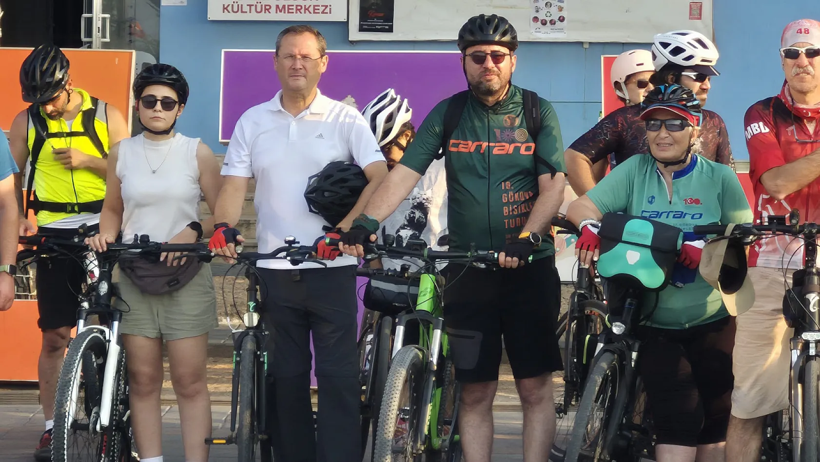 Fethiye'de Sessiz Sürüş: Trafikte Bisikletliler İçin Güvenlik Çağrısı