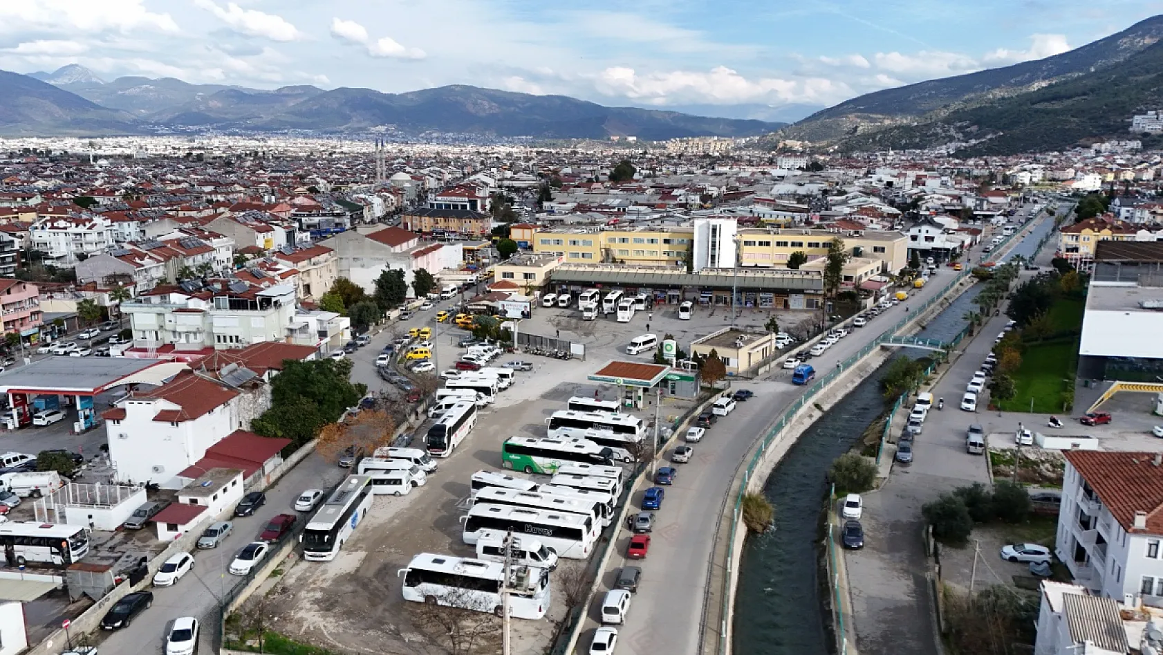 Fethiye Otobüs Terminali'ndeki 53 İşyeri İçin Kiralama İhalesi Gerçekleştirildi