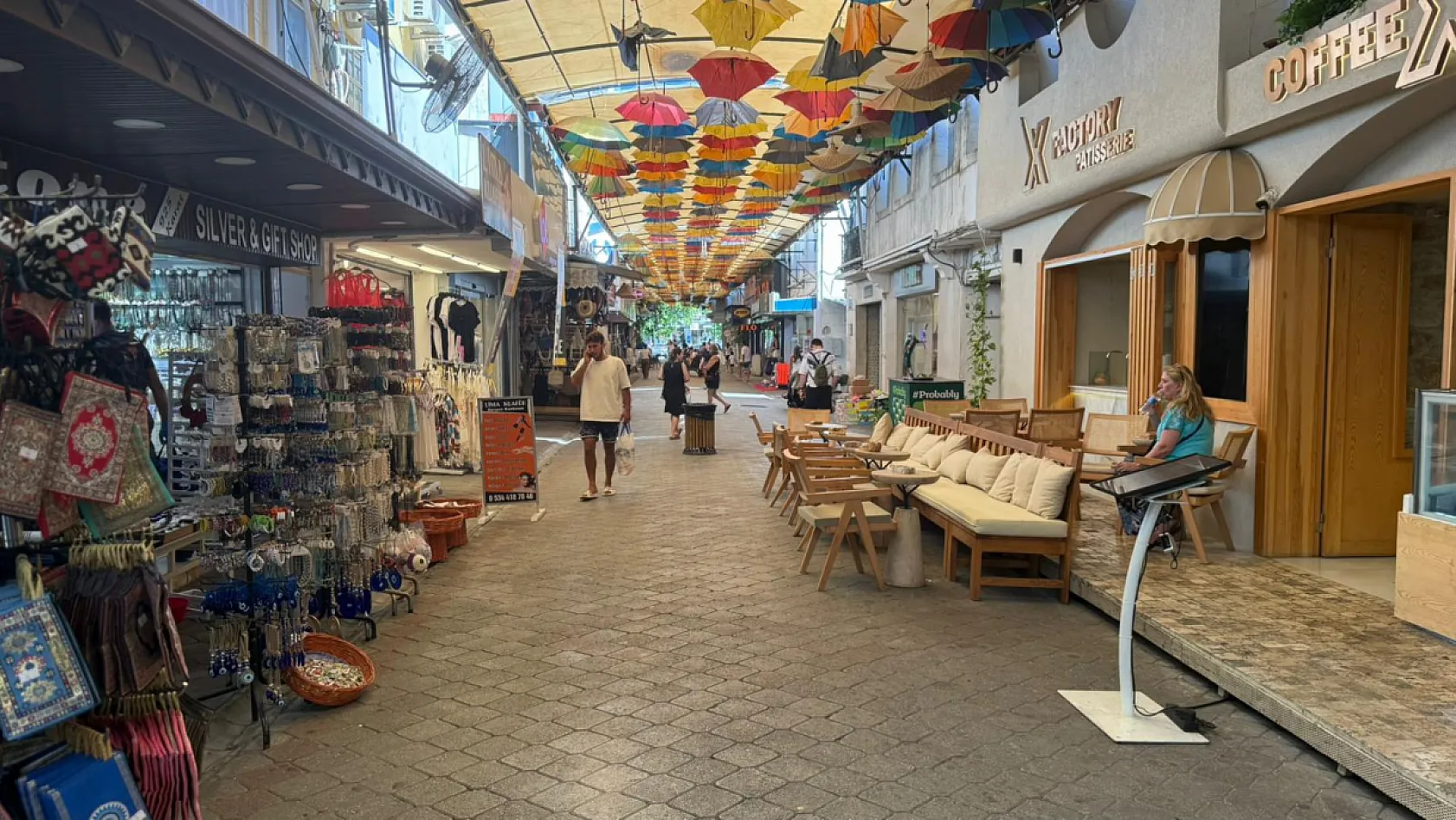 Fethiye'ye Kavurucu Sıcaklar Geri Geldi, Gündüz Saatlerinde Sessizlik Hakim