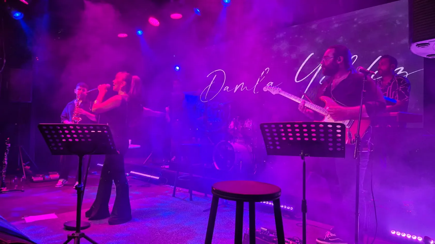 Barbunn Fethiye'de Damla Yıldız Konseri Büyük İlgi Gördü