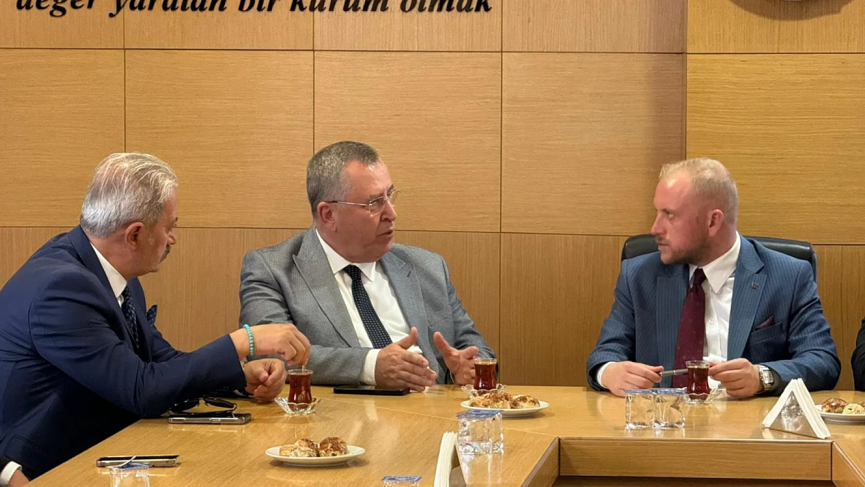 MHP İl Başkanı Demirel, Fethiye Ticaret ve Sanayi Odası'na Ziyaret