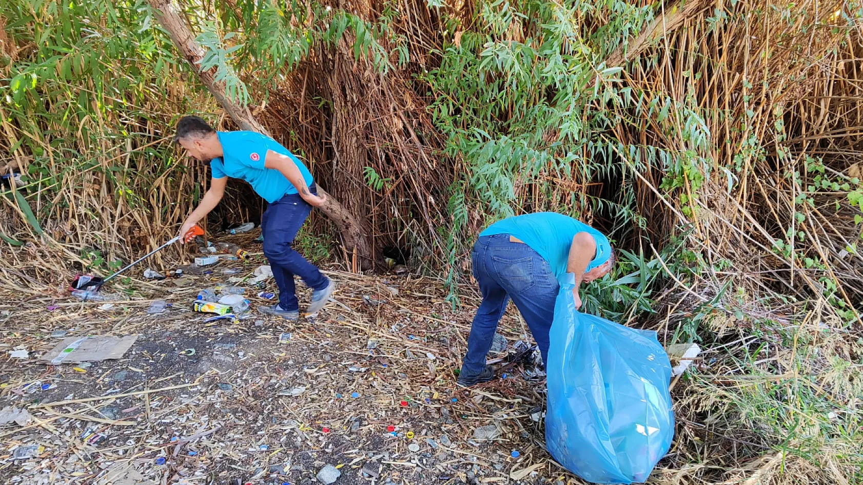 Fethiye Ördek Adası ve Kuş Cenneti'nde Çevre Temizliği