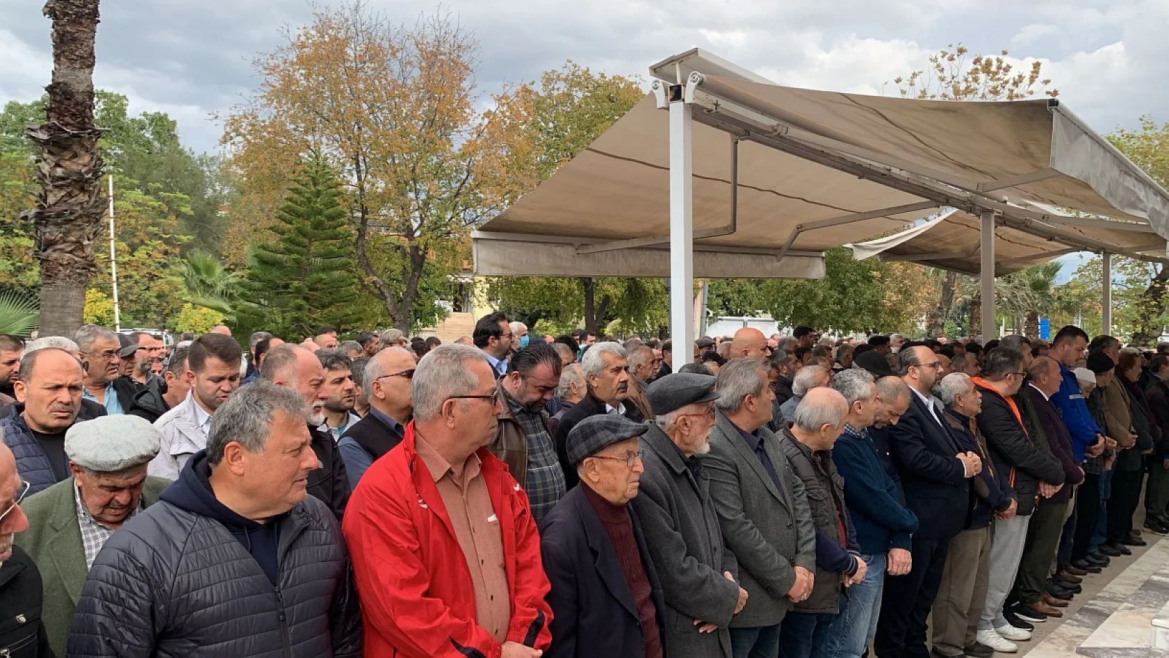 Fethiye'nin ilk eczacılarından Gönül Erkin son yolculuğuna uğurlandı