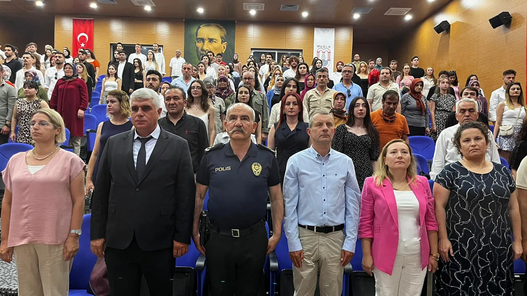 Fethiye'de Muğla Sıtkı Koçman Üniversitesi öğrencileri mezun oldu