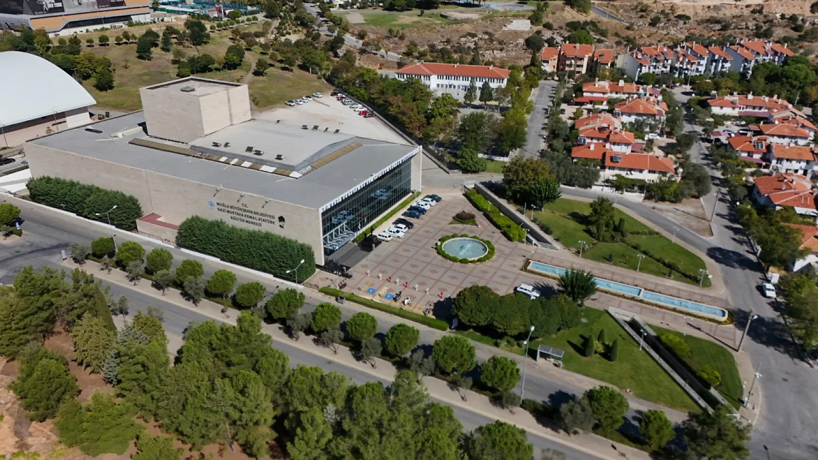 Muğla Büyükşehir Belediyesi Gazi Mustafa Kemal Atatürk Kültür Merkezi'ne Üstün Başarı Belgesi