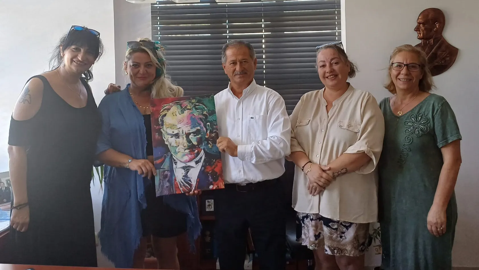 Fethiye EGE SEN Sanat Derneği'nden Fethiye Esnaf ve Sanatkarlar Odasına Ziyaret