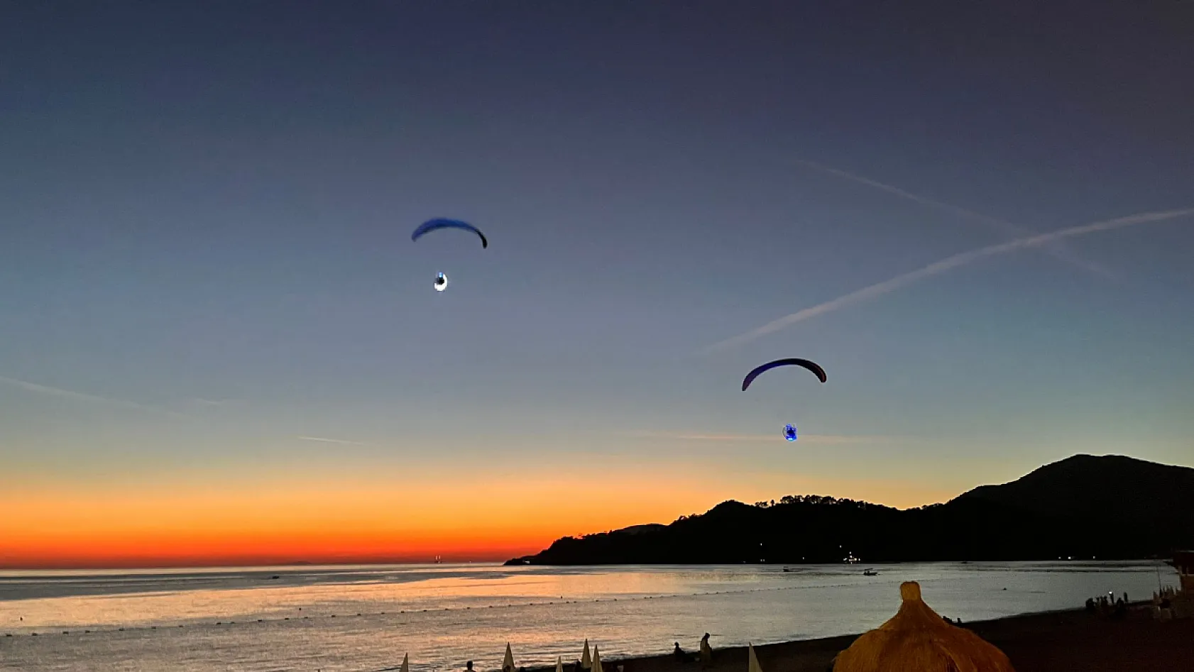 Fethiye'de 24. Uluslararası Ölüdeniz Hava Oyunları Festivali Nefes Kesiyor