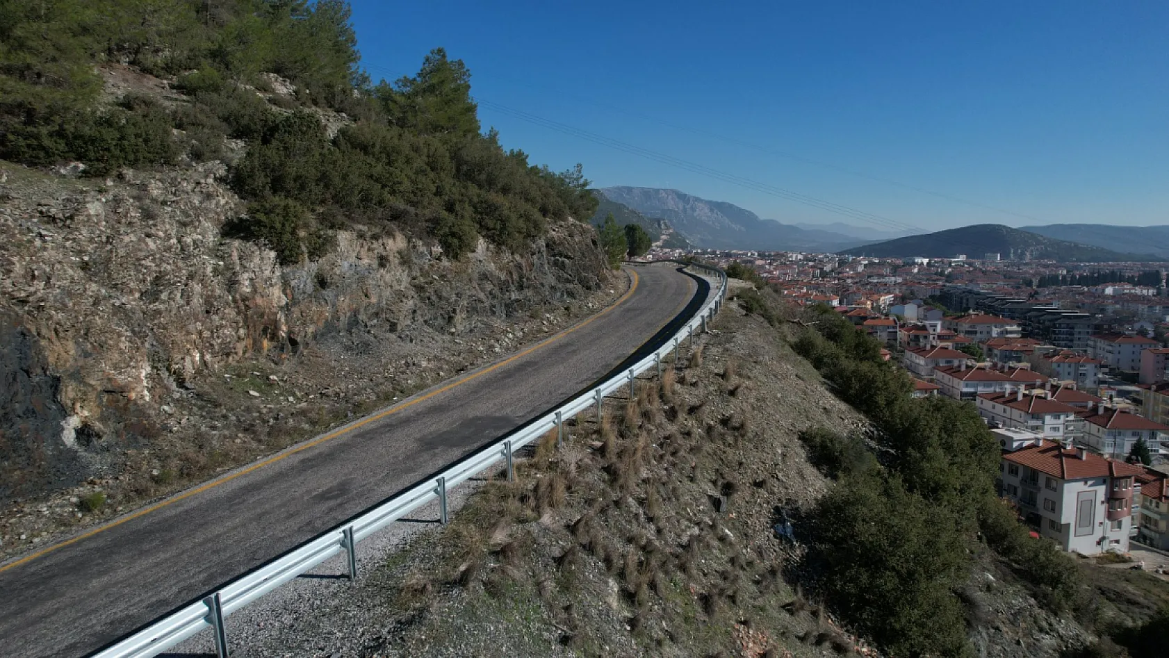 Muğla Büyükşehir 'Güvenli Yollar' İle Ulaşımı Kolaylaştırıyor