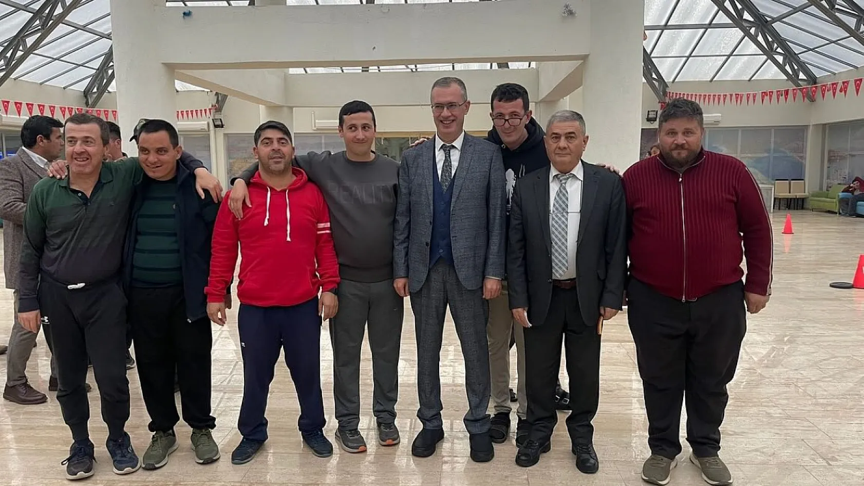 Fethiye Kaymakamı Ertaş'tan Engelsiz Yaşam Merkezi'ne Anlamlı Ziyaret