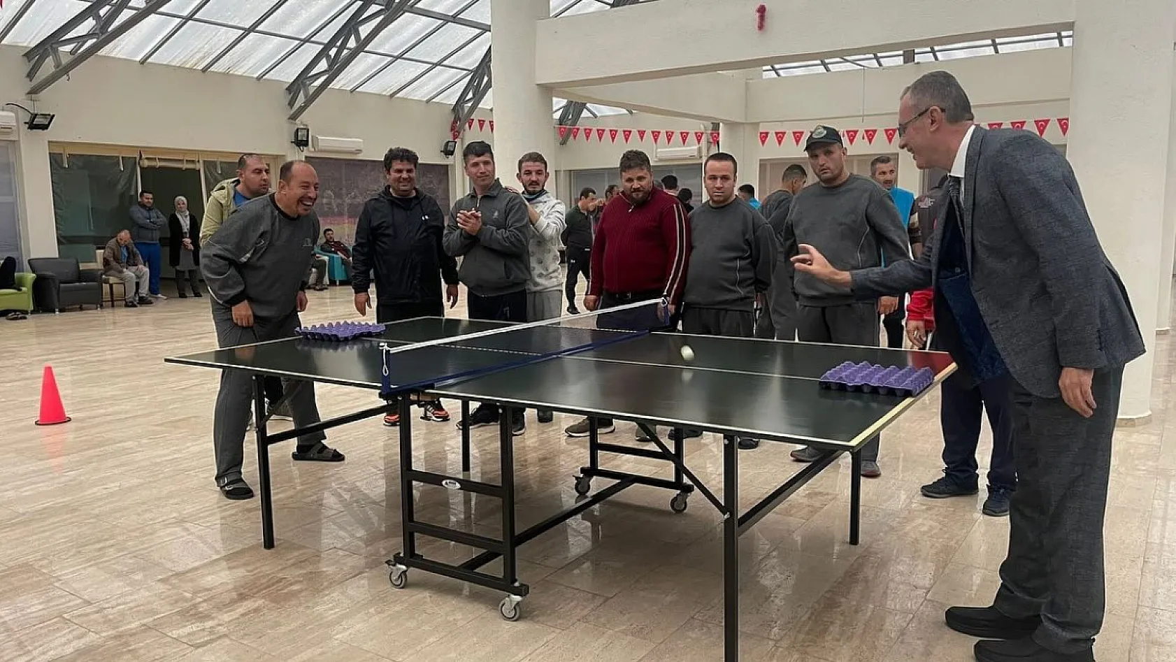 Fethiye Kaymakamı Ertaş'tan Engelsiz Yaşam Merkezi'ne Anlamlı Ziyaret