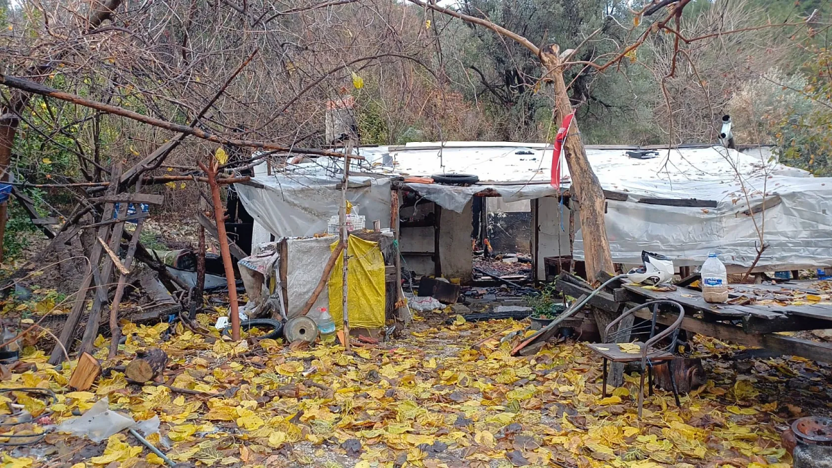 Seydikemer'de evi yanan Yakabağ Ailesi Yardım Bekliyor