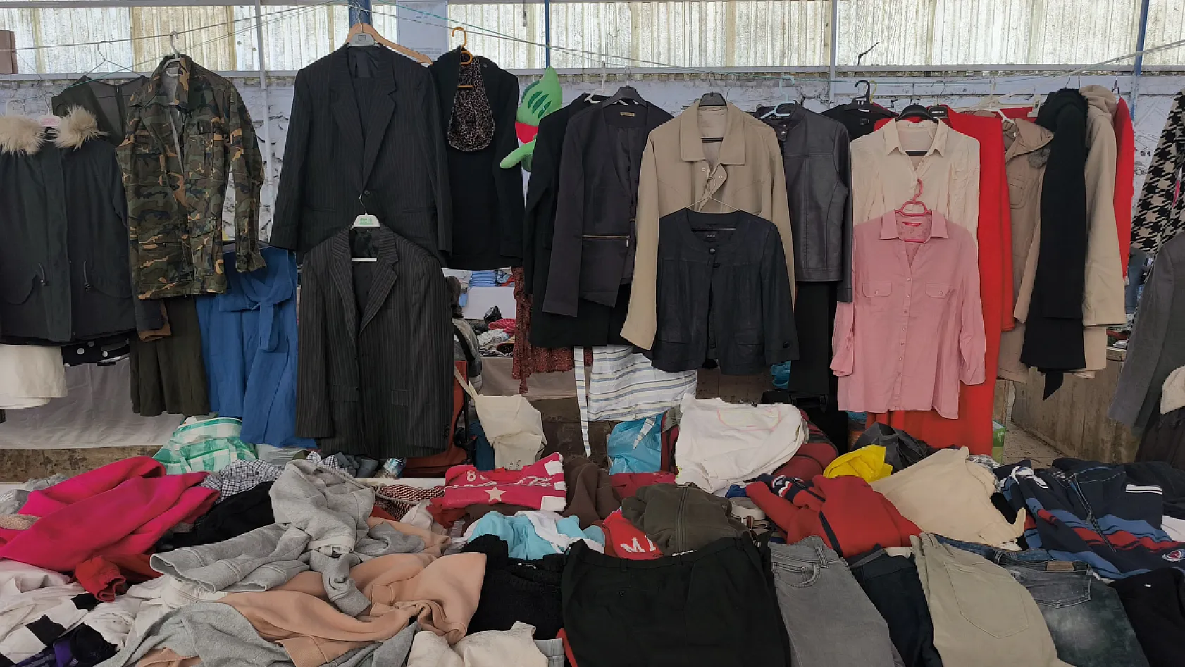 Fethiye İkinci El Pazarı'nda fiyatlar uygun, satışlar düşük