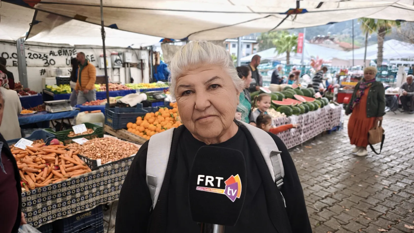 Fethiyeli vatandaşlar, Salı Pazarı'ndaki fiyatların pahalılığından isyan etti