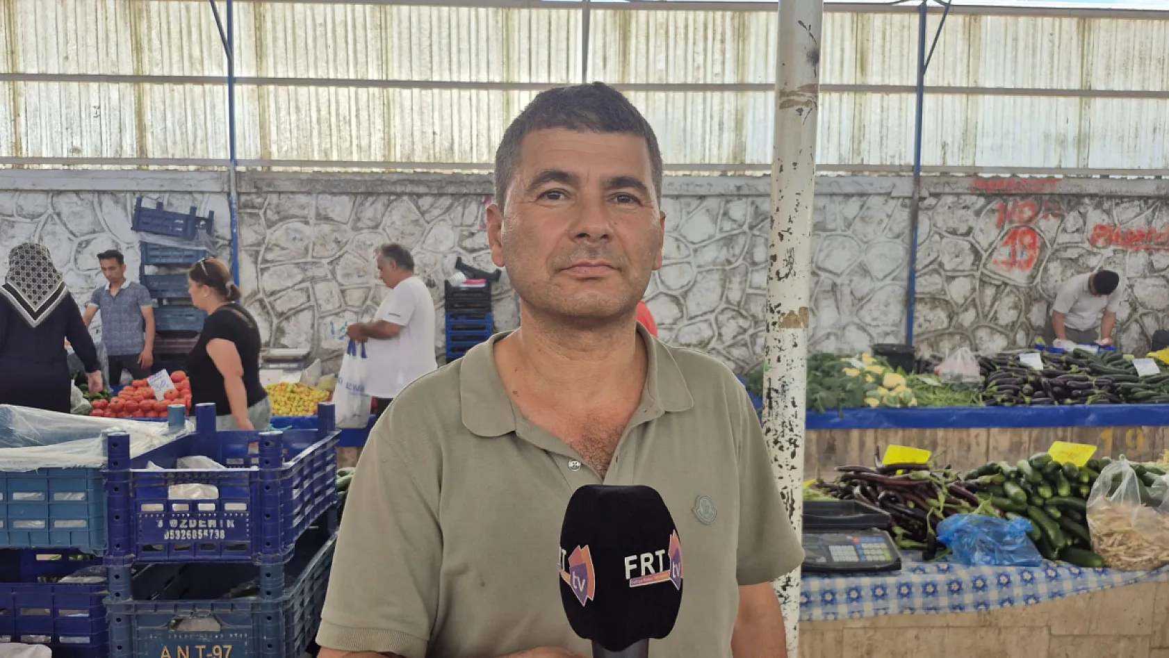 Fethiye Salı Pazarı'nda ürün bol, fiyatlar çok ucuz
