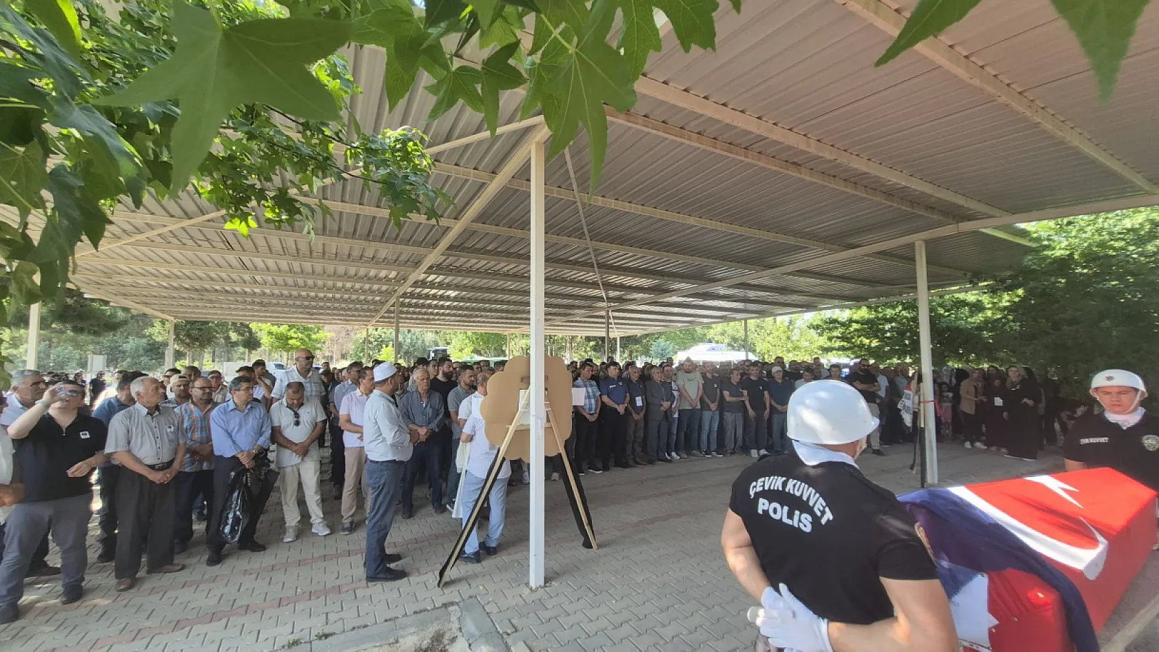 Fethiyeli Polis Memuru Burcu Ertem Son Yolculuğuna Uğurlandı