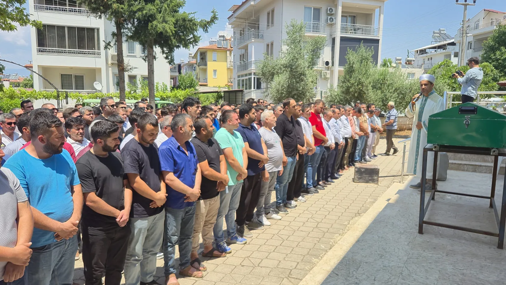 Saklıkent Kanyonu'nda Hayatını Kaybeden 3 Yaşındaki Yamaç, Son Yolculuğuna Uğurlandı